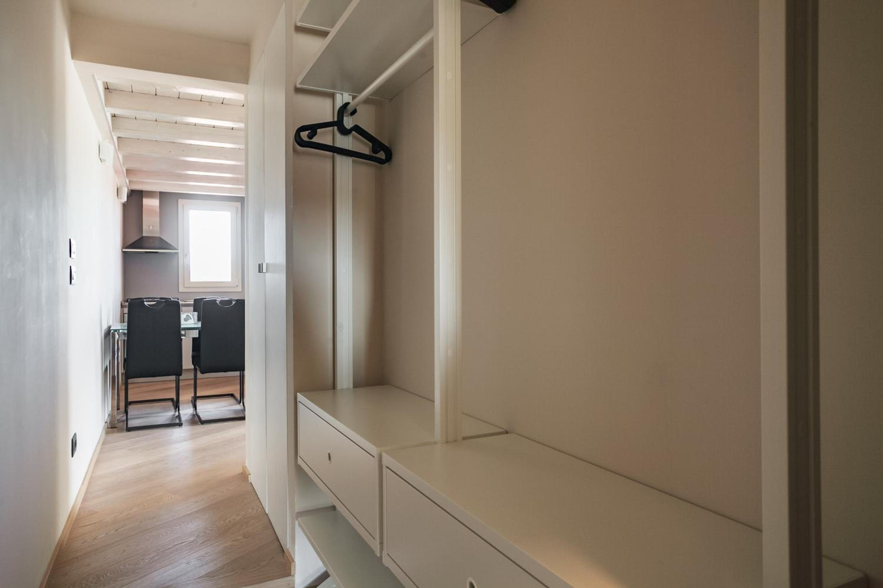 Apartment - Photo 3