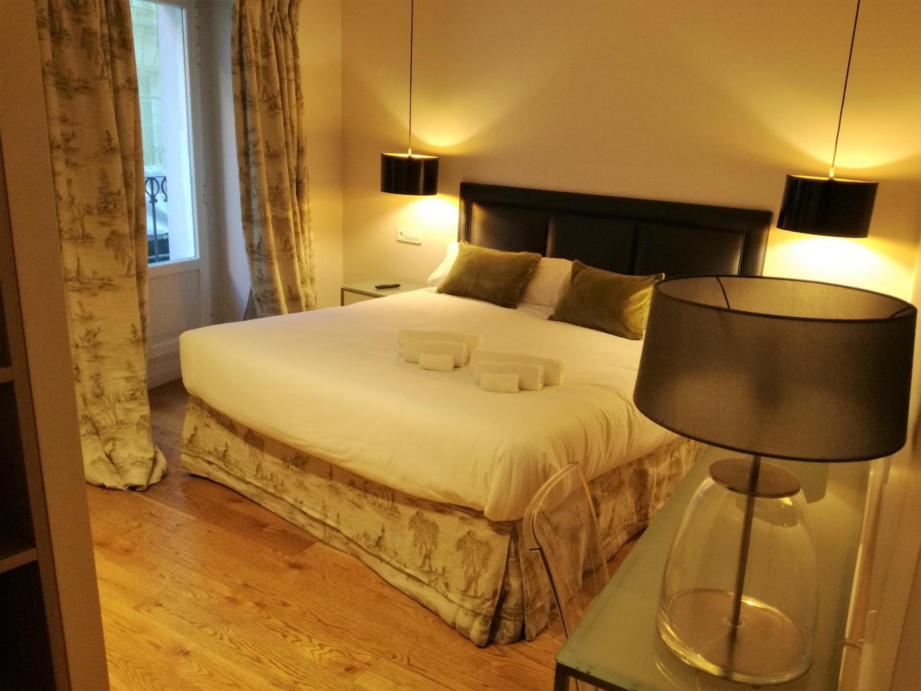 Double or Twin Room - Photo 15