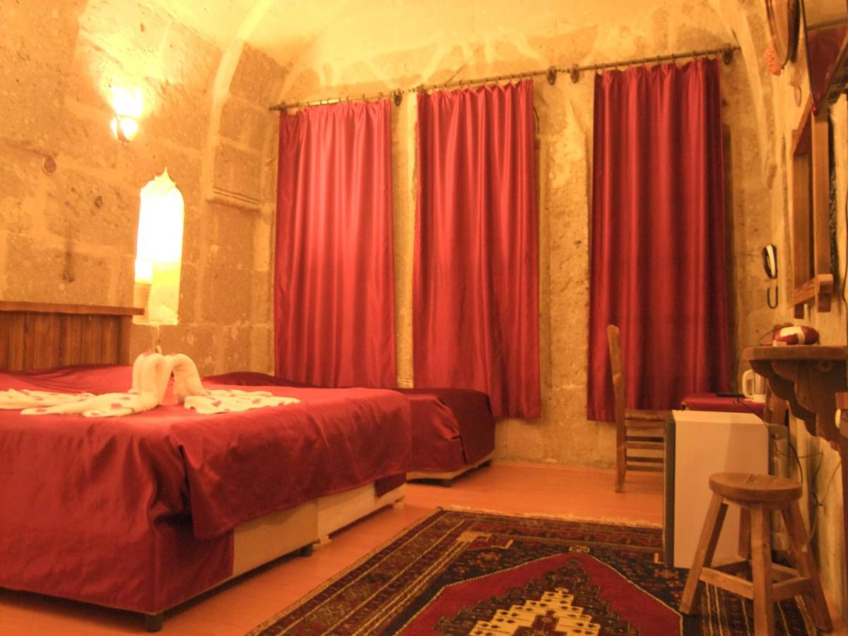 Double or Twin Cave Room photo 3