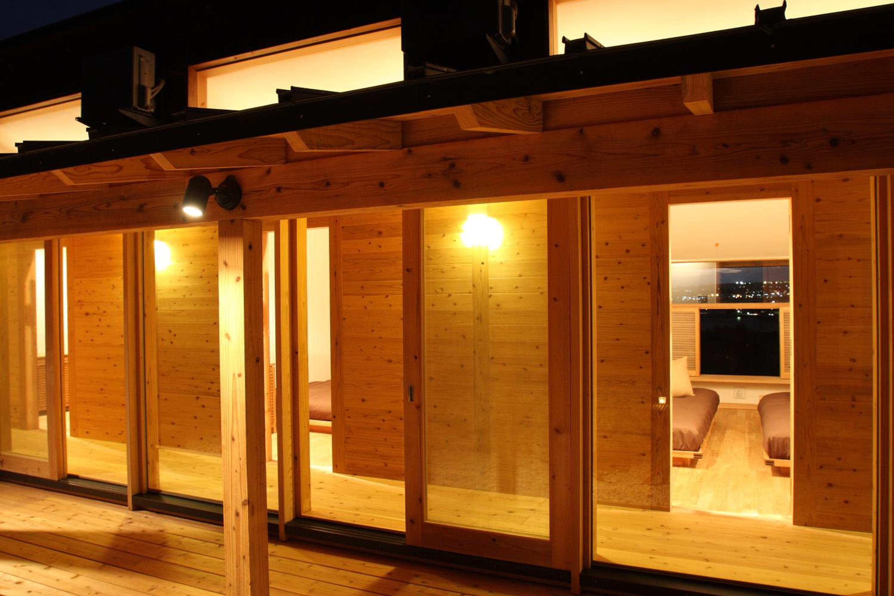 Standard Twin Room - Photo 8