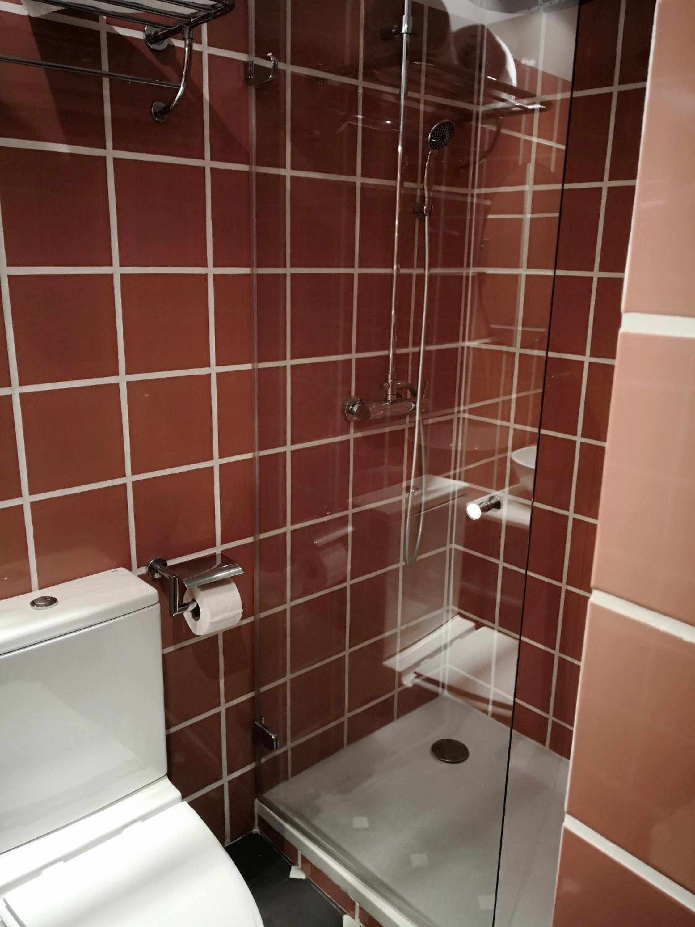 Small Double Room - Photo 4