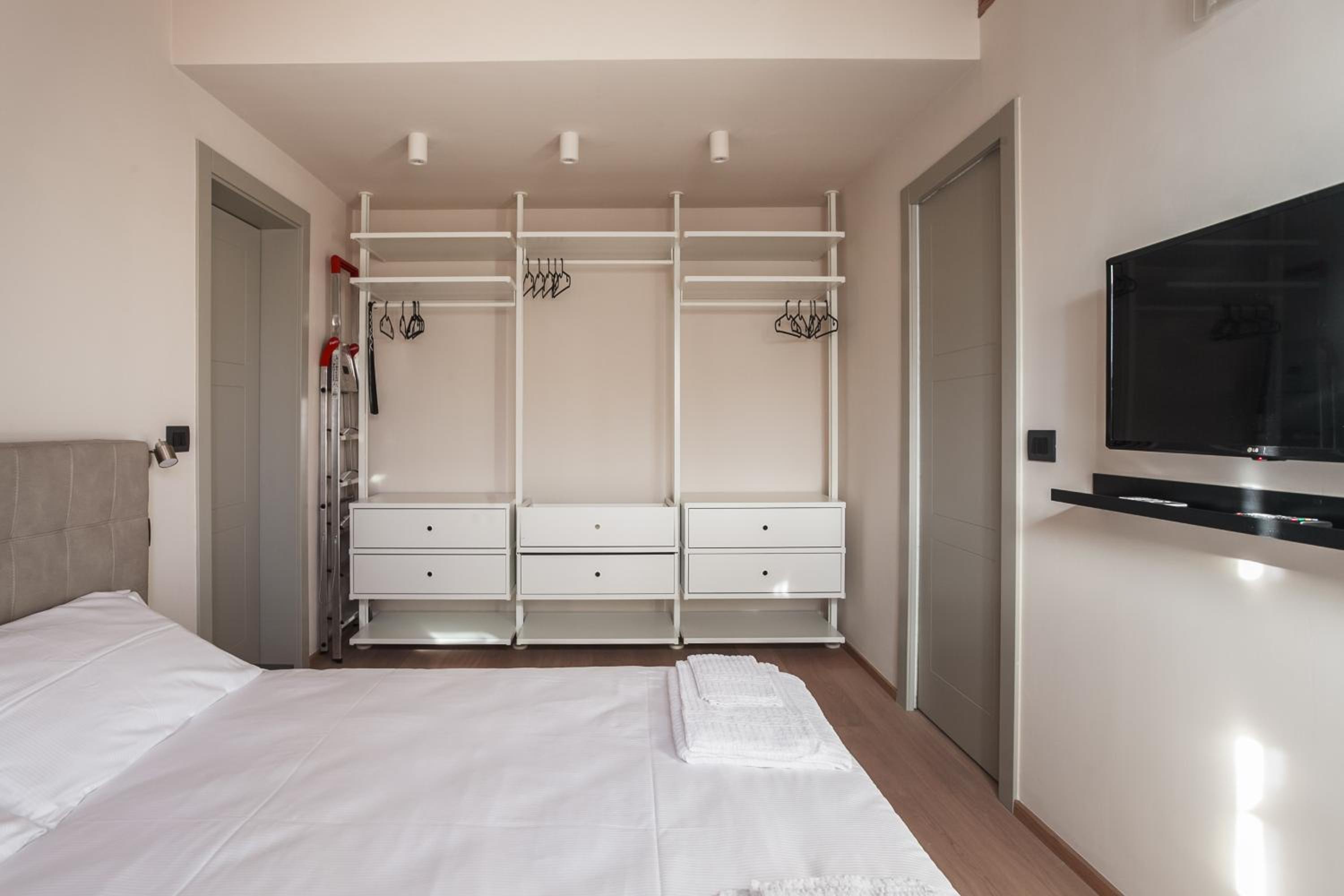 Apartment - Photo 1