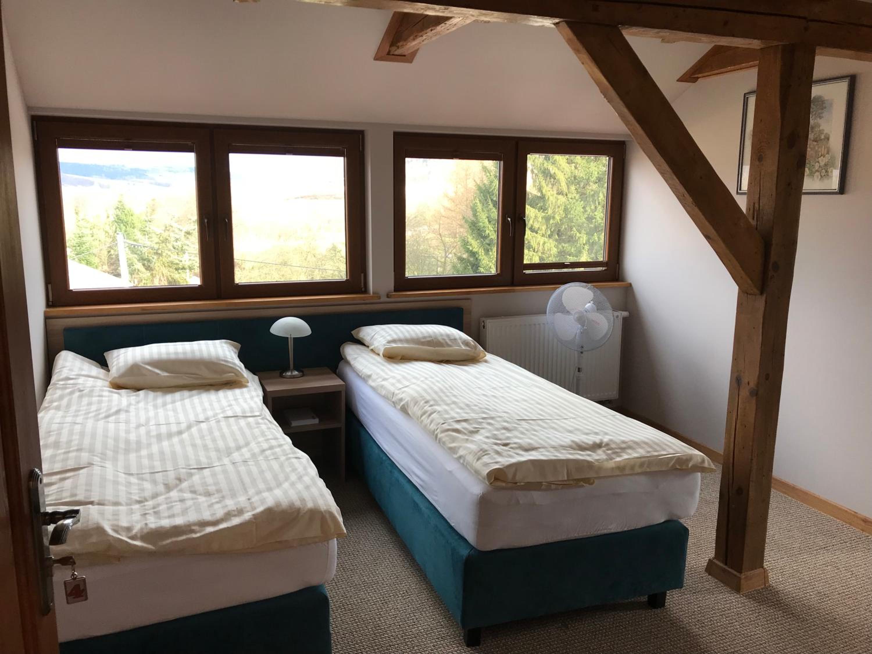 Family Room with Mountain View - Photo 1