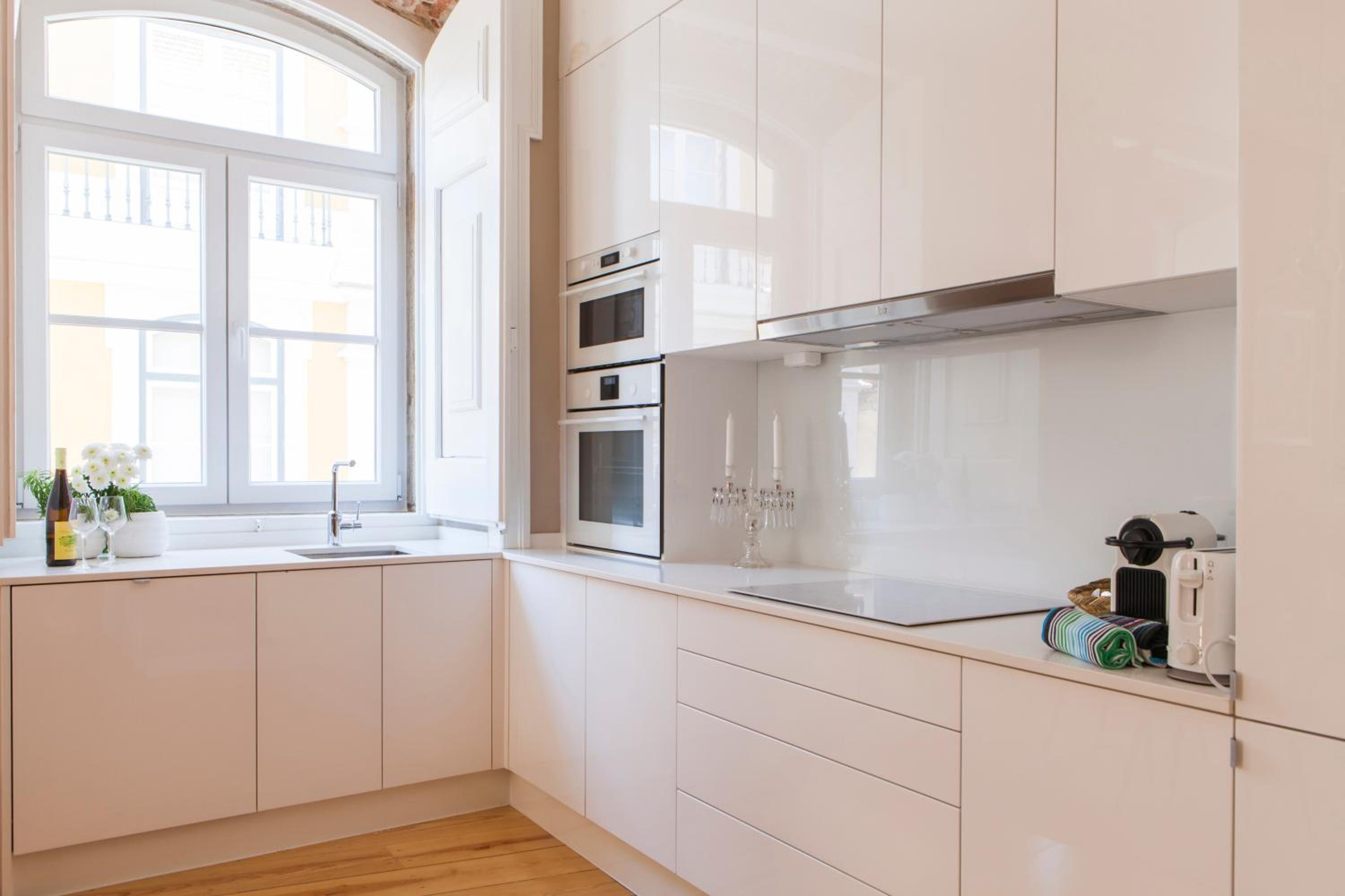 Two-Bedroom Apartment - Photo 25