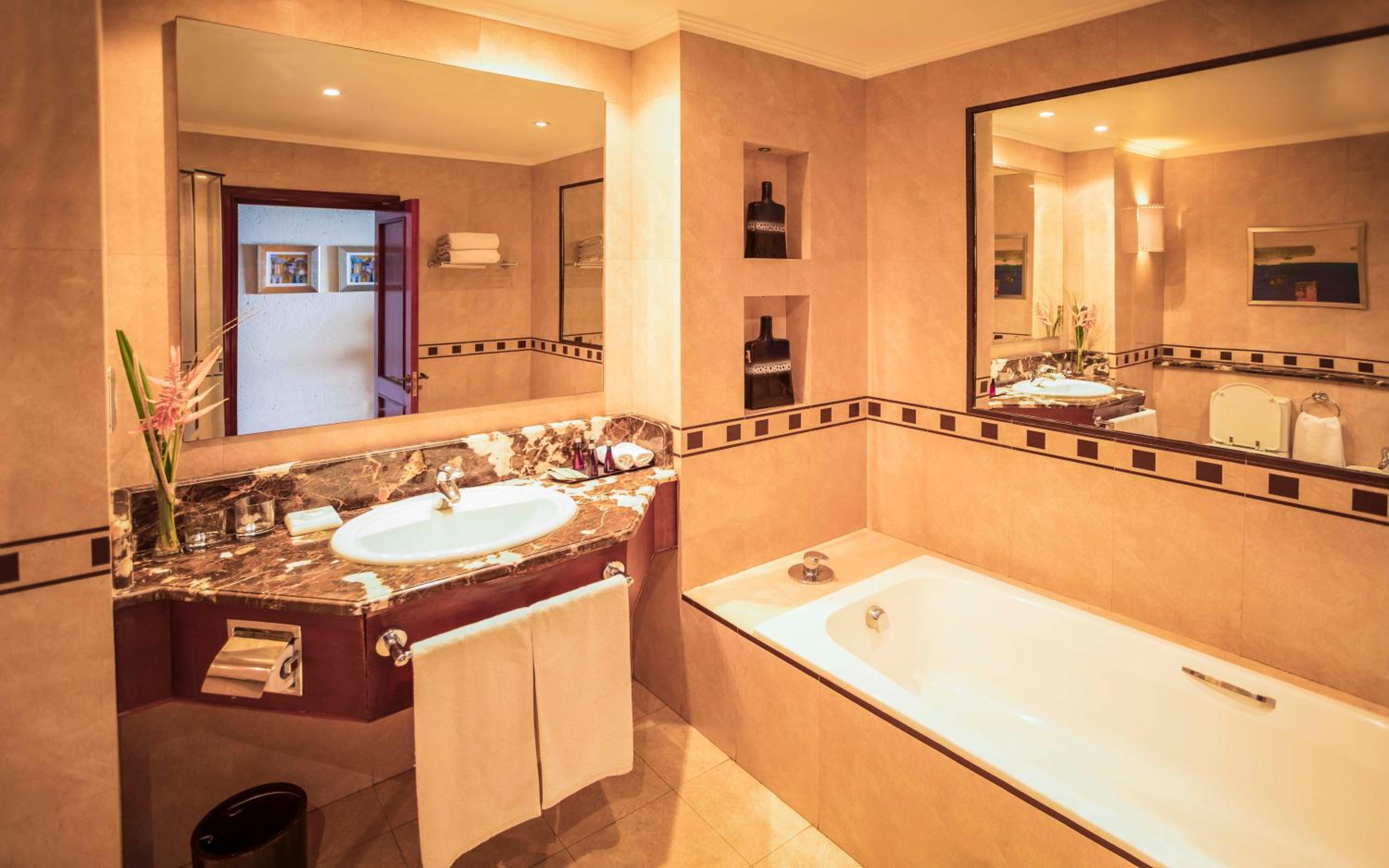 AVANI Garden Room - Photo 5