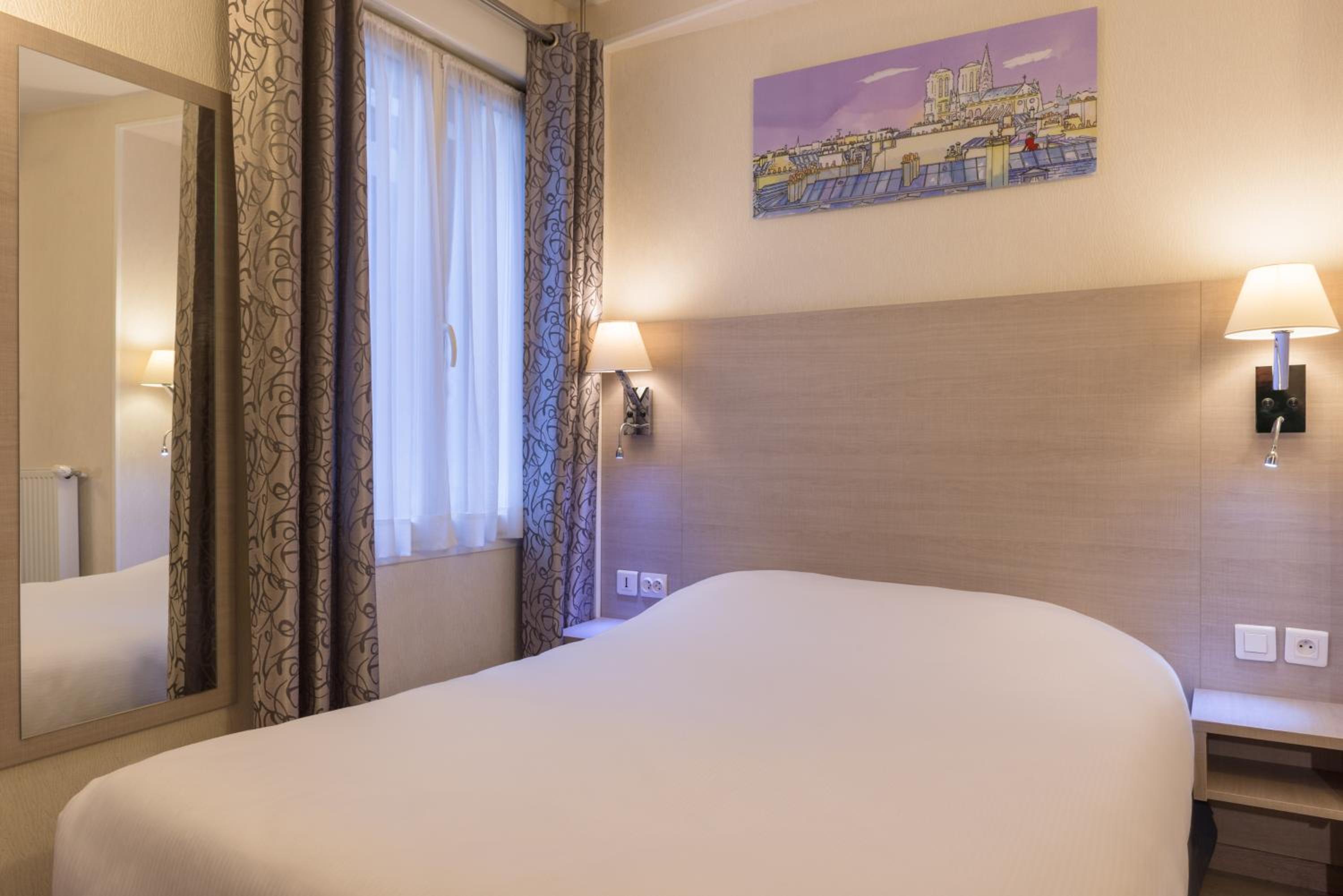 Double Room with Shower photo 1