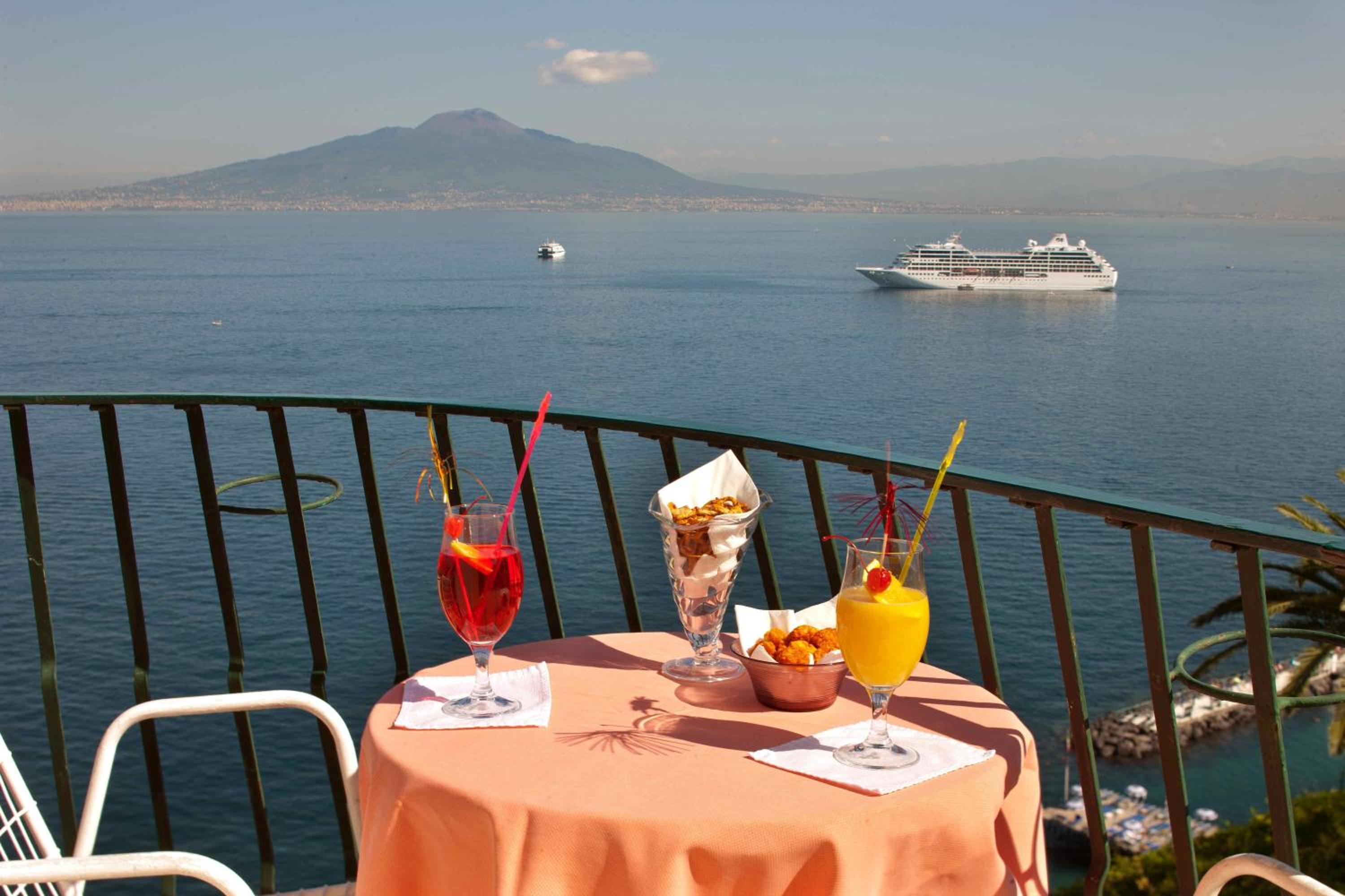 Junior Suite with Sea View - Photo 5