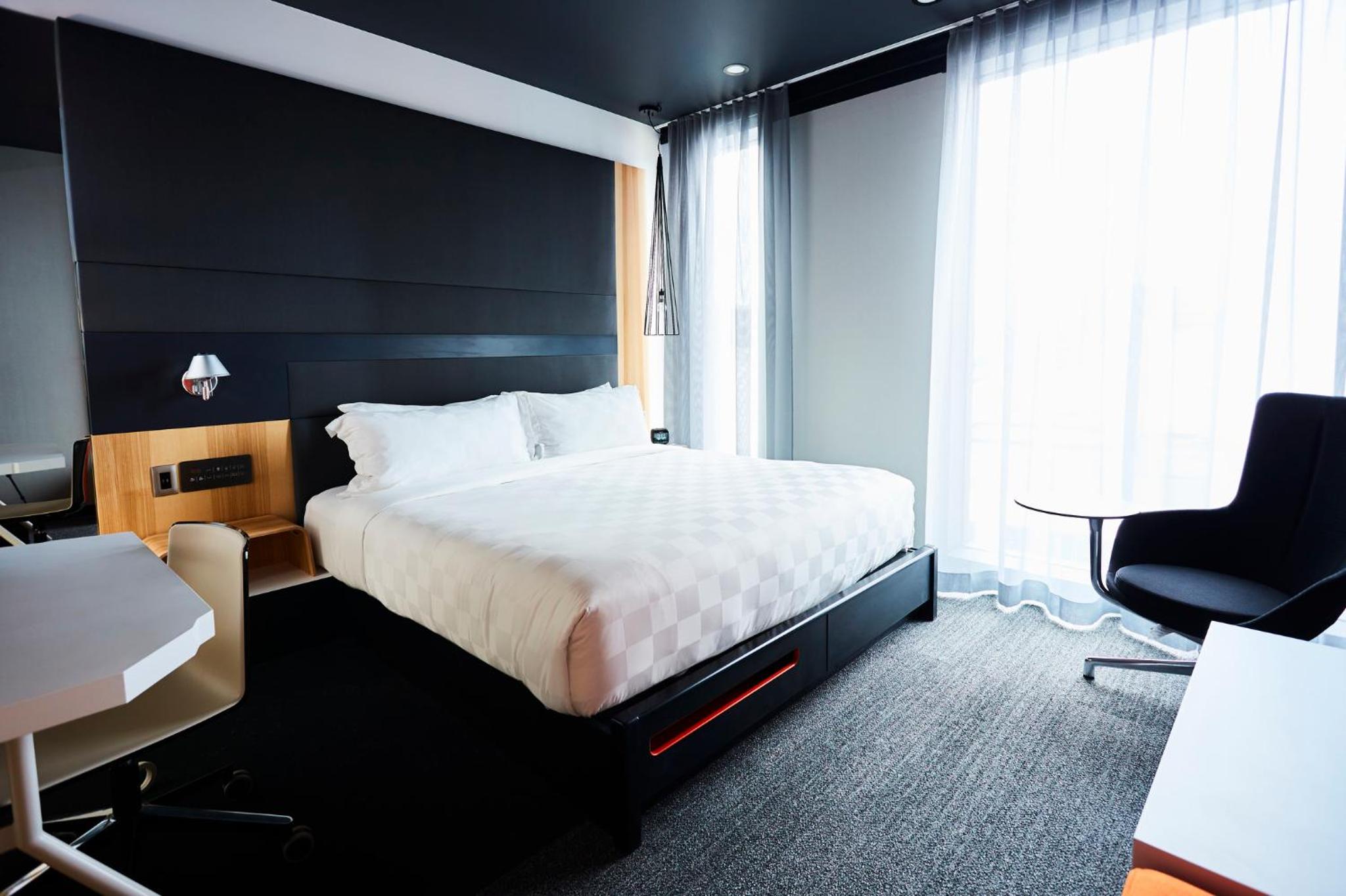 Queen Room with Sea View