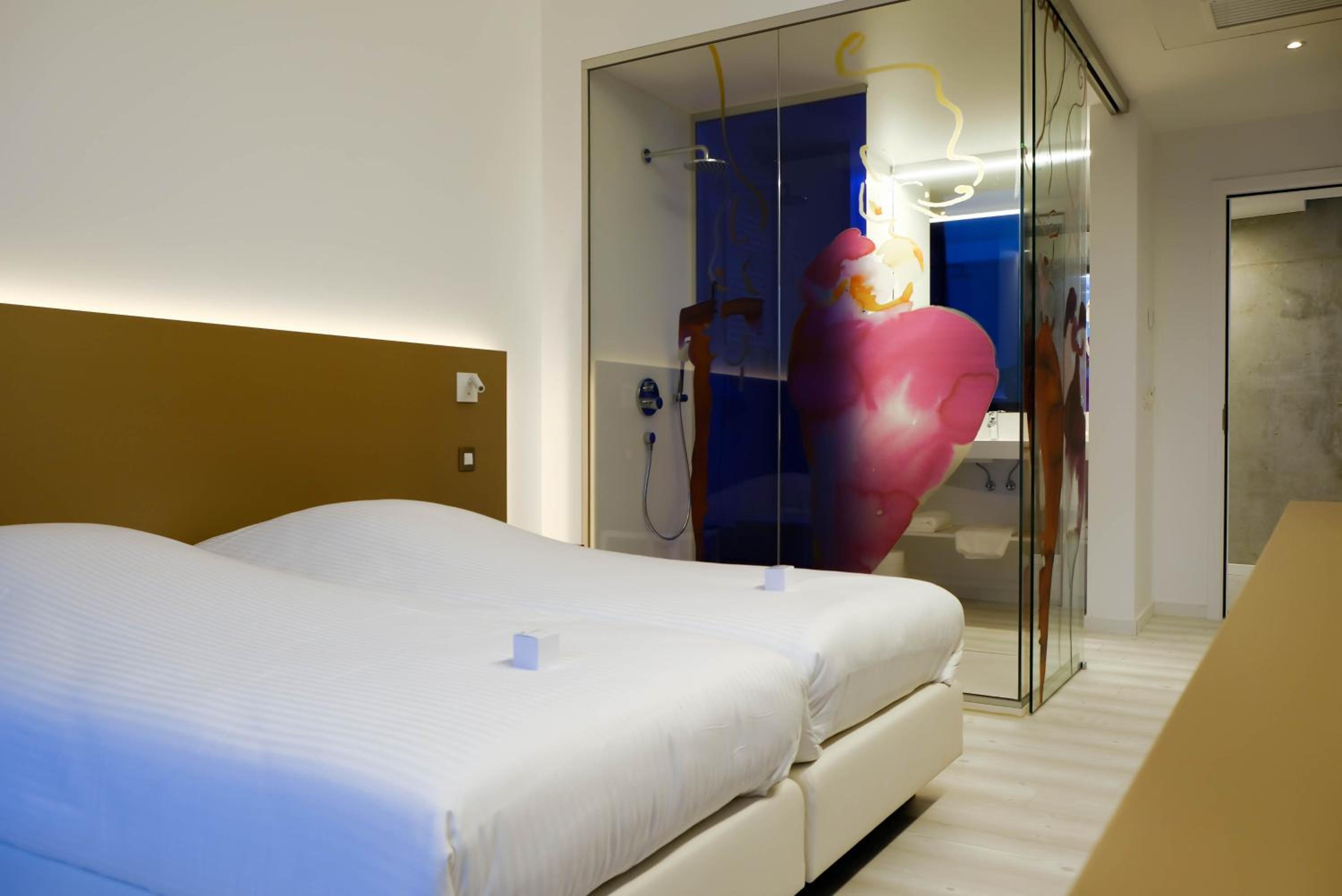 Standard Double or Twin Room photo 3