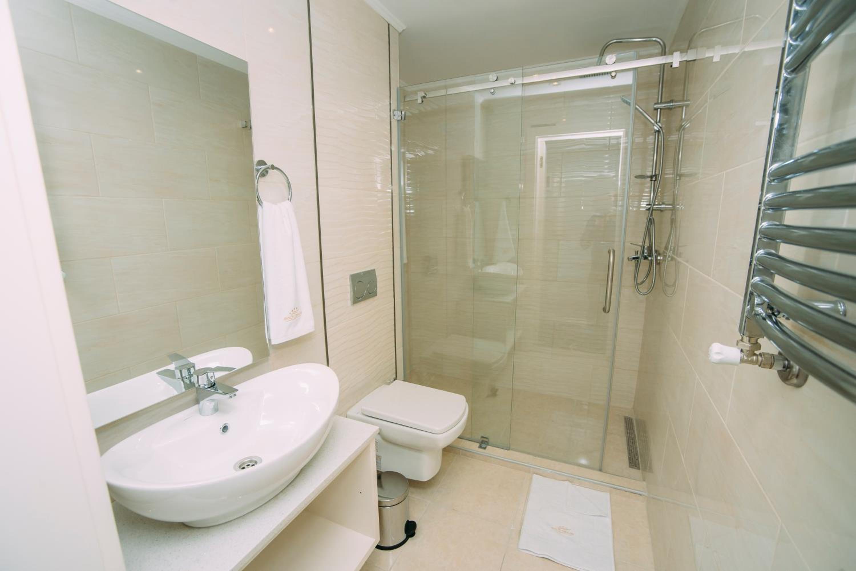 Standard Triple Room - Photo 5