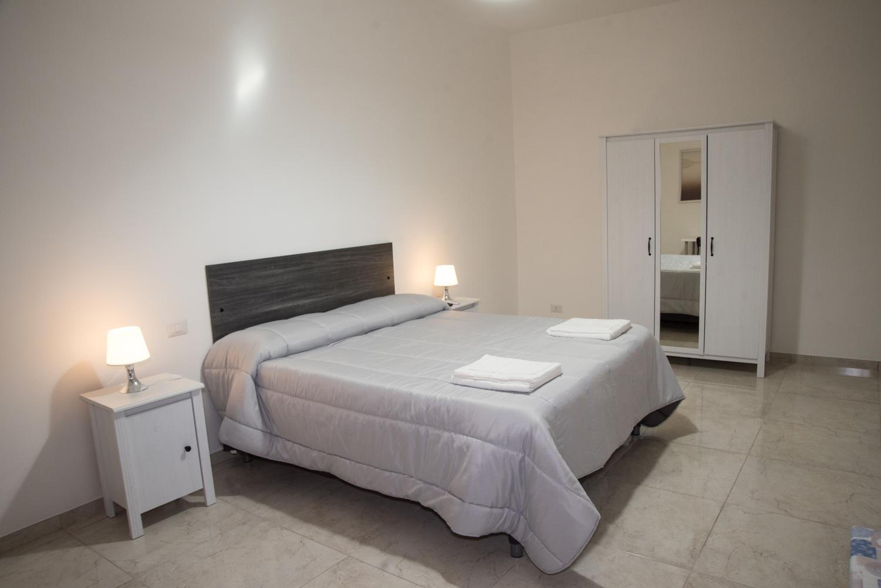 Double Room - Photo 1