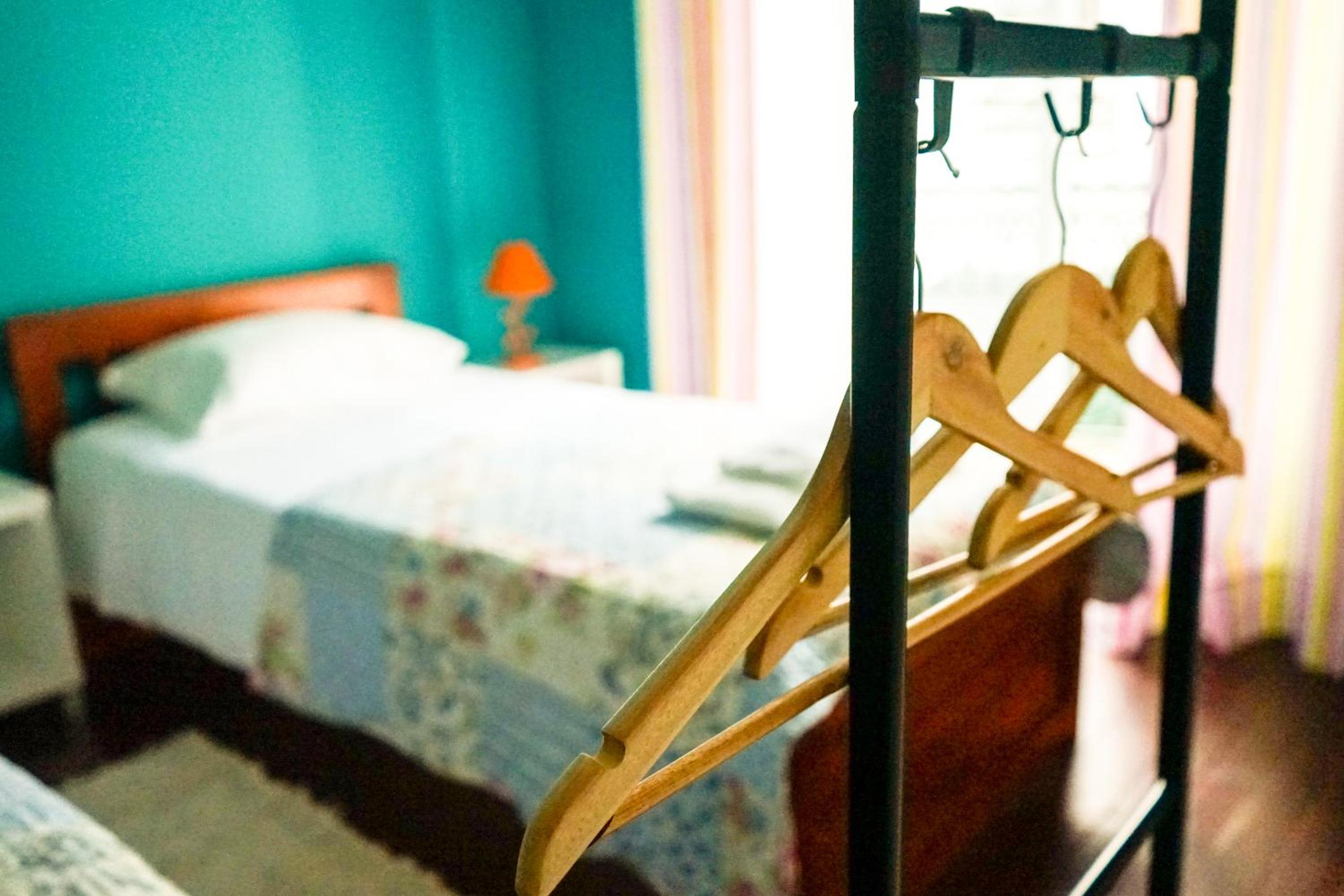 Quadruple Room with Balcony - Photo 5