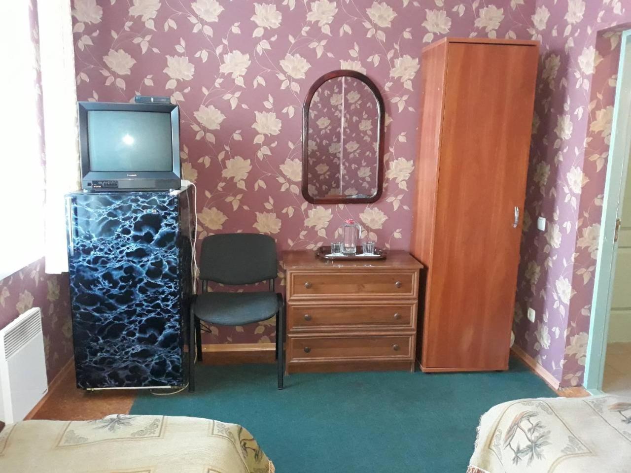 Budget Twin Room photo 3