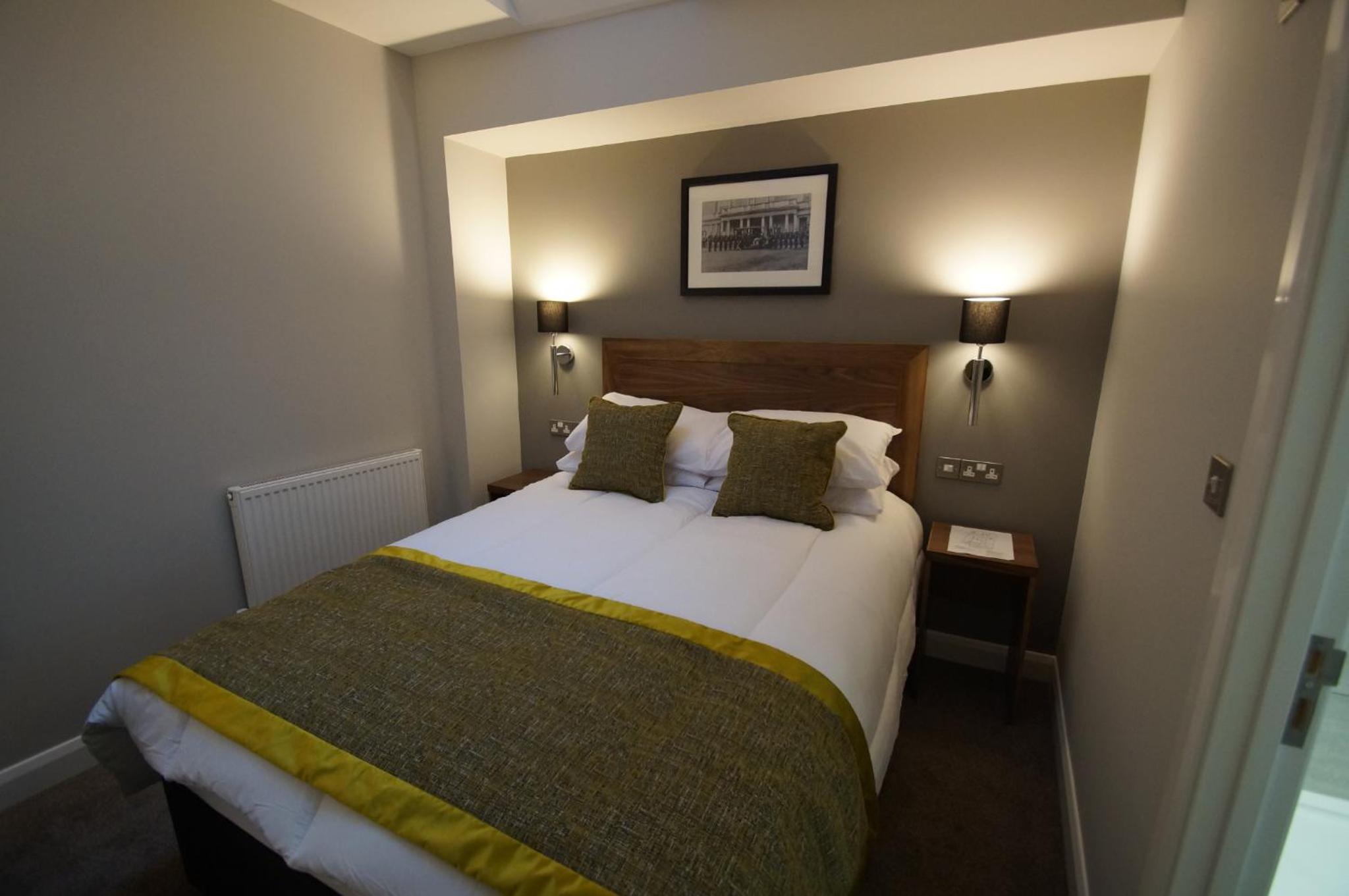 Double Room - Photo 3