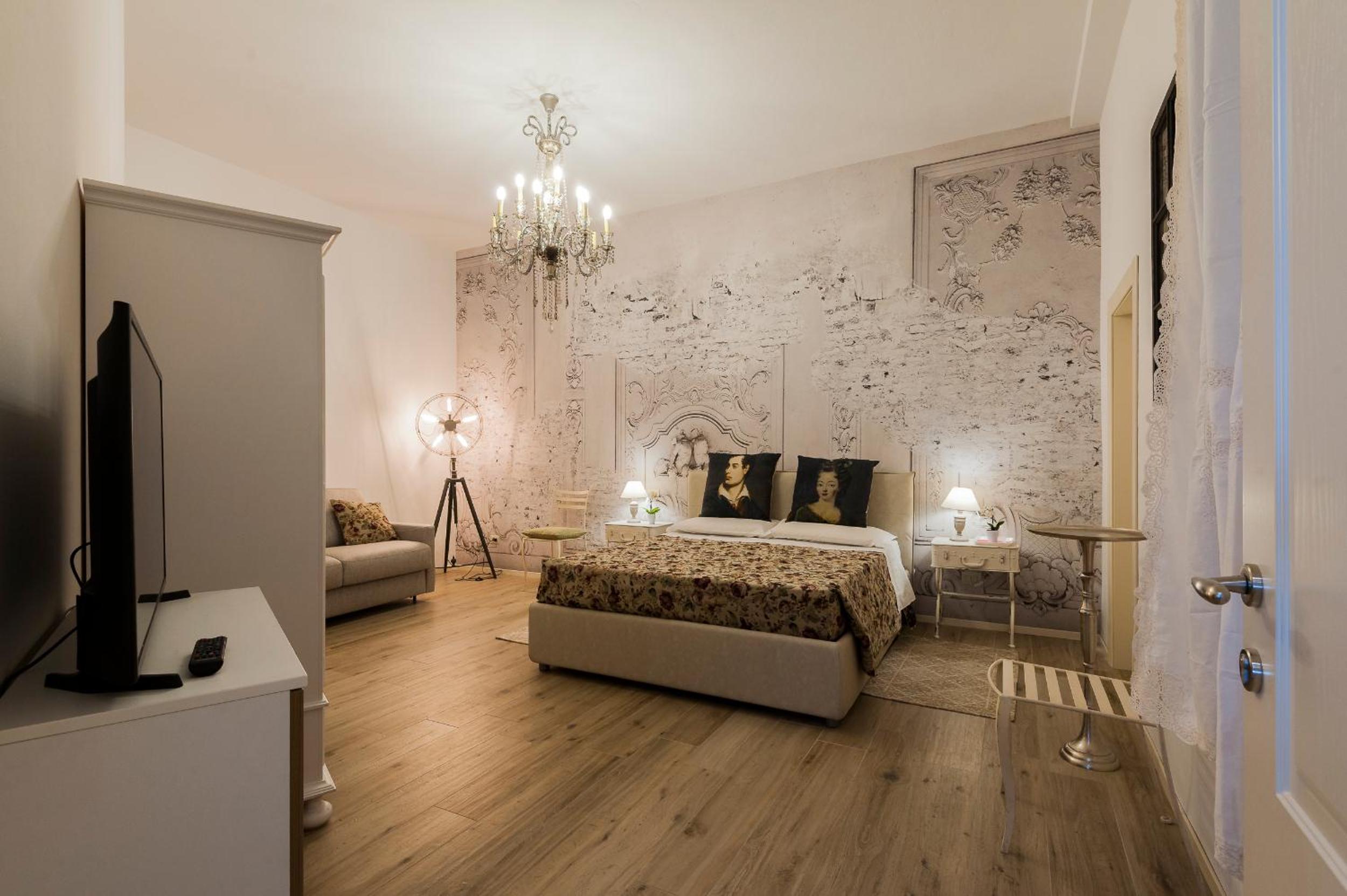 Deluxe Family Room photo 1