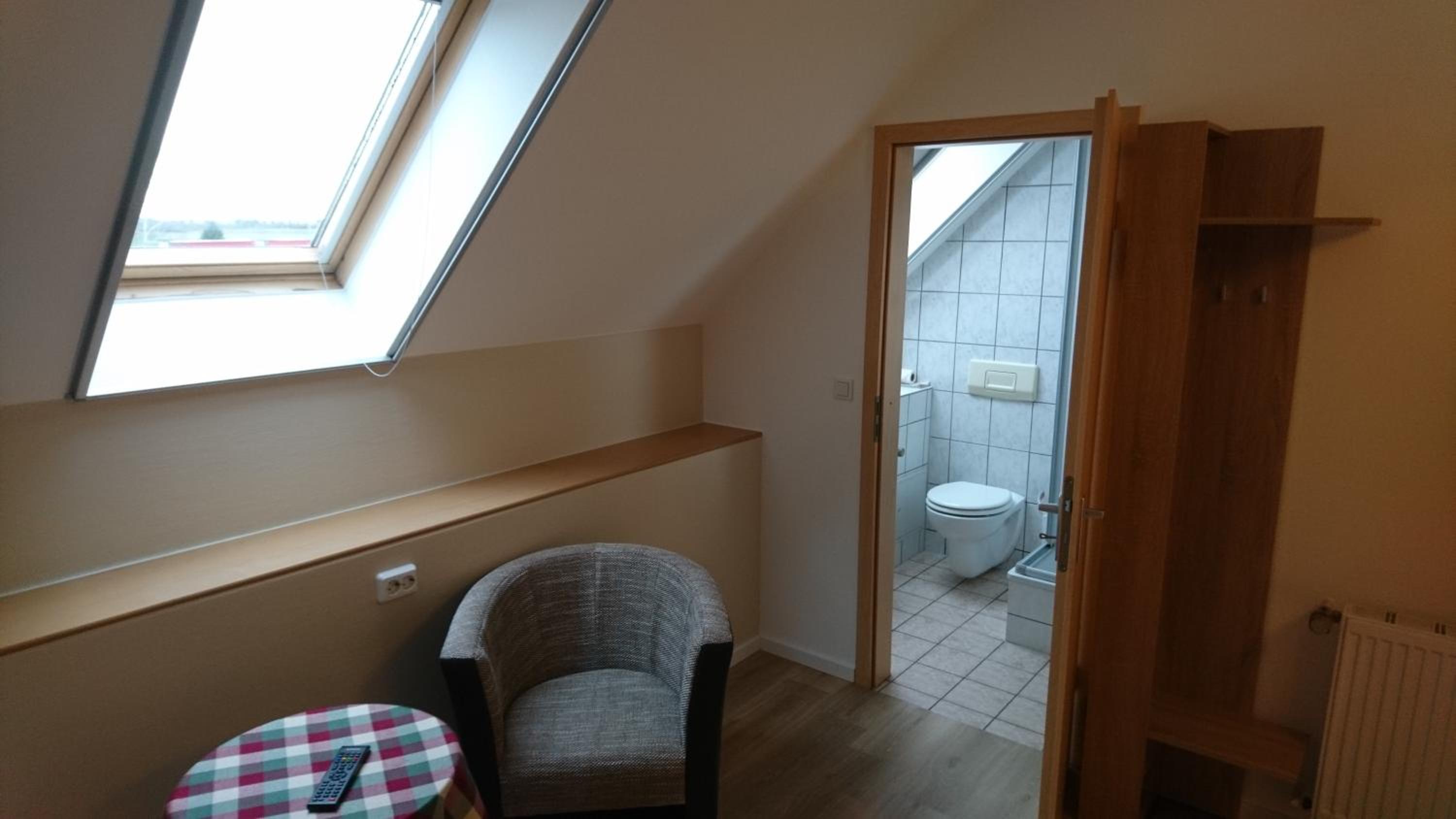Single Room photo 3
