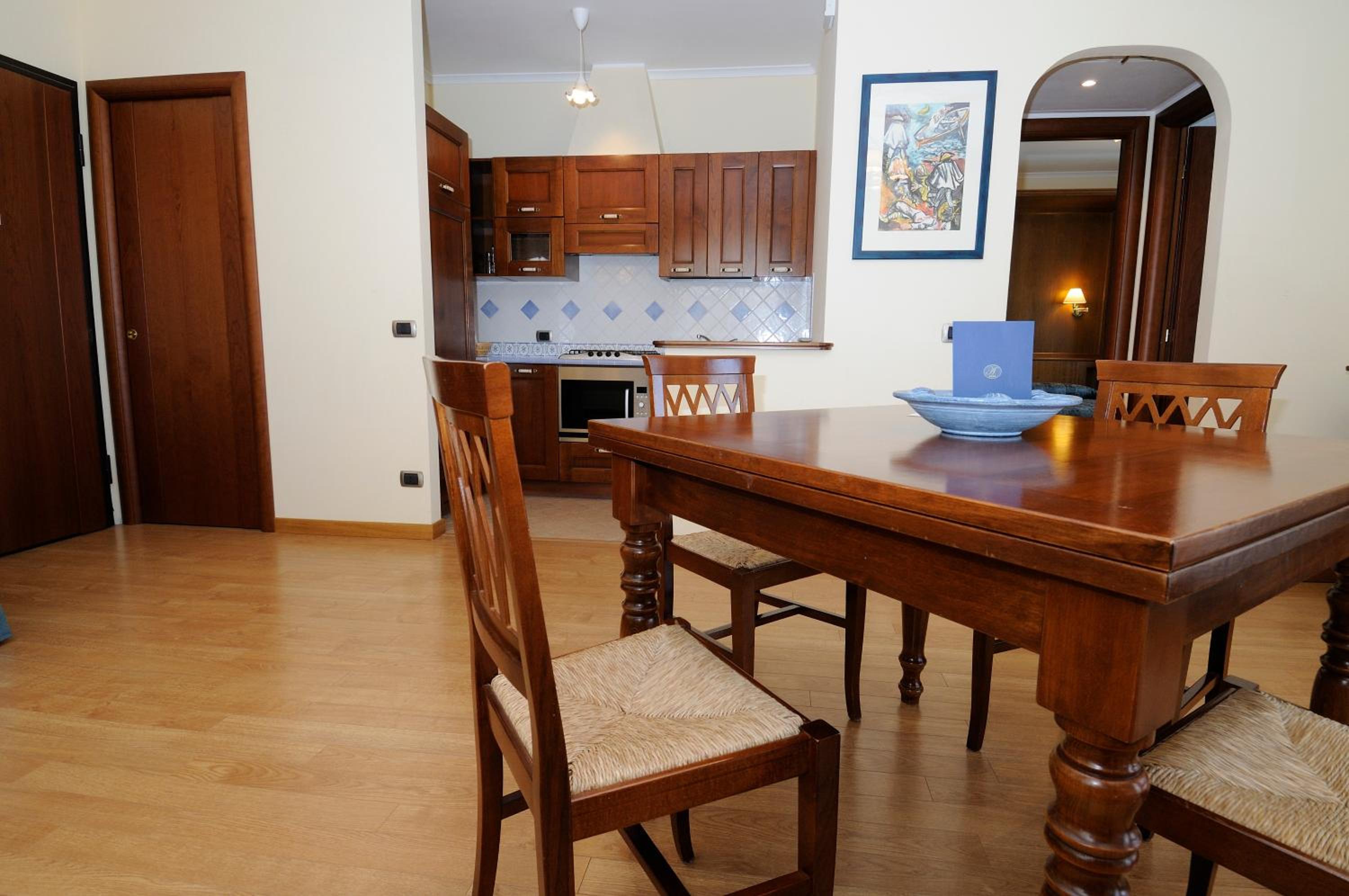 One-Bedroom Apartment - Photo 8