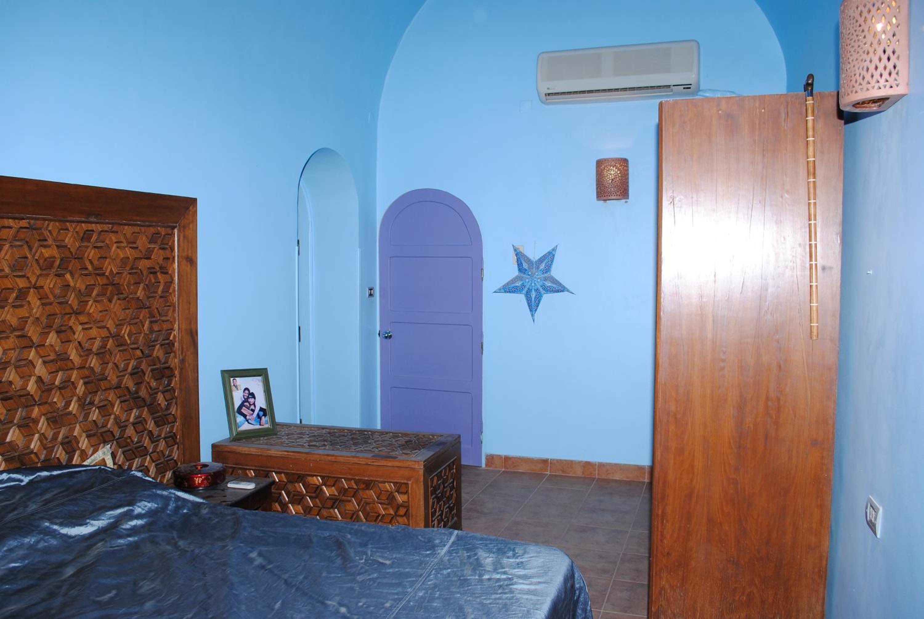 Deluxe Double Room with Private Bathroom With Garden View - Photo 14