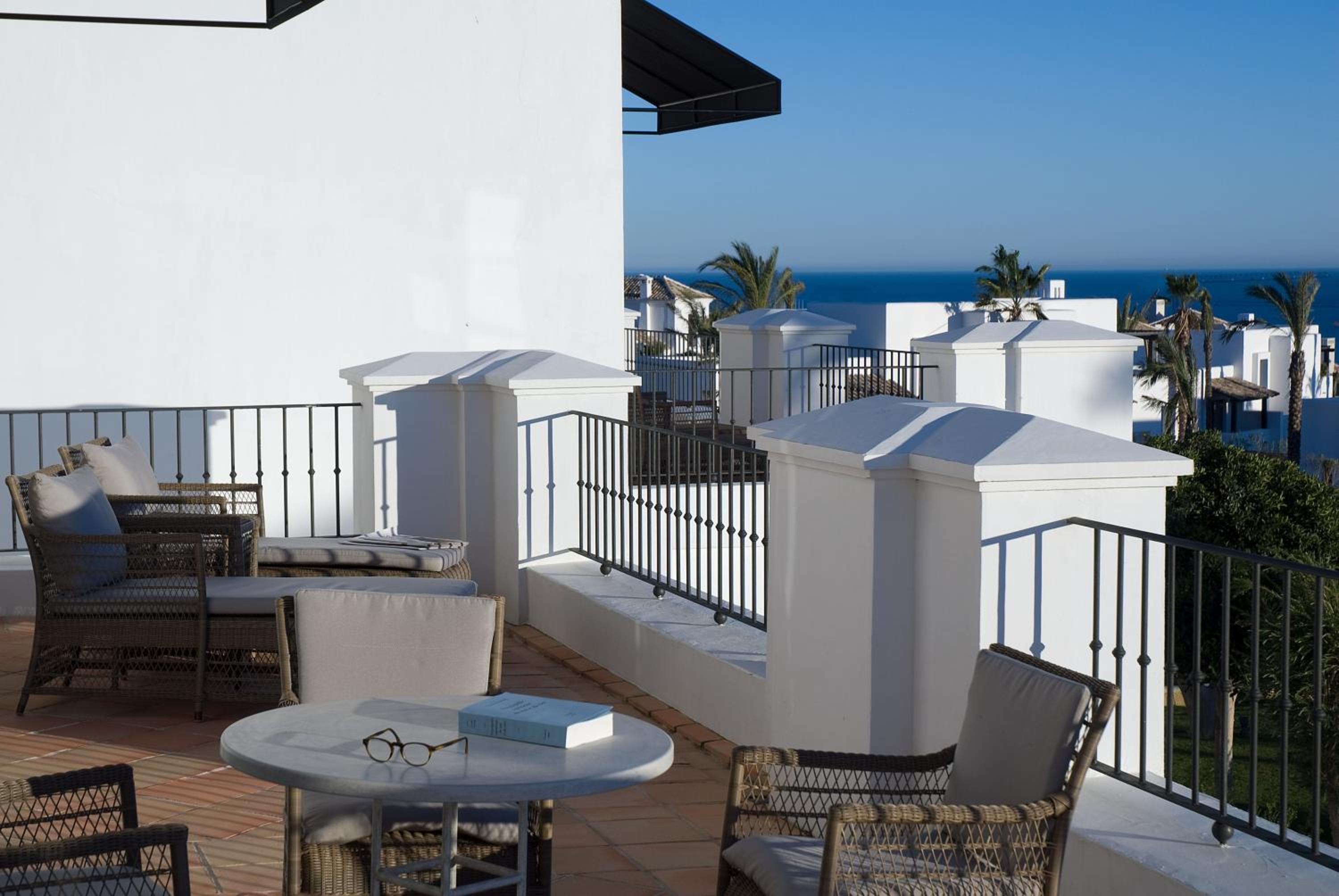 Suite Ejecutiva con Vista al Mar y Acceso al Spa