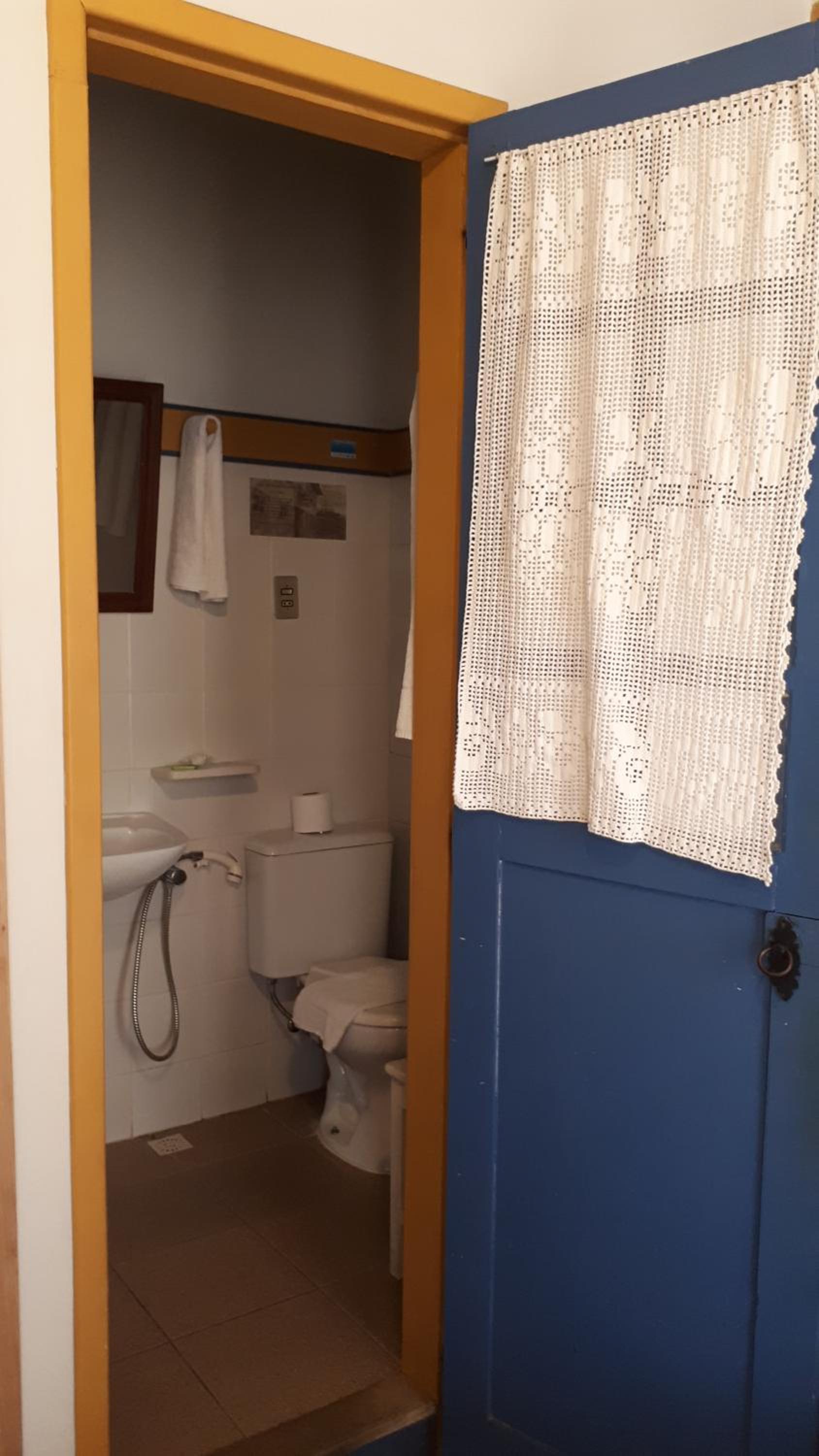 Standard Double Room with Fan - Photo 3