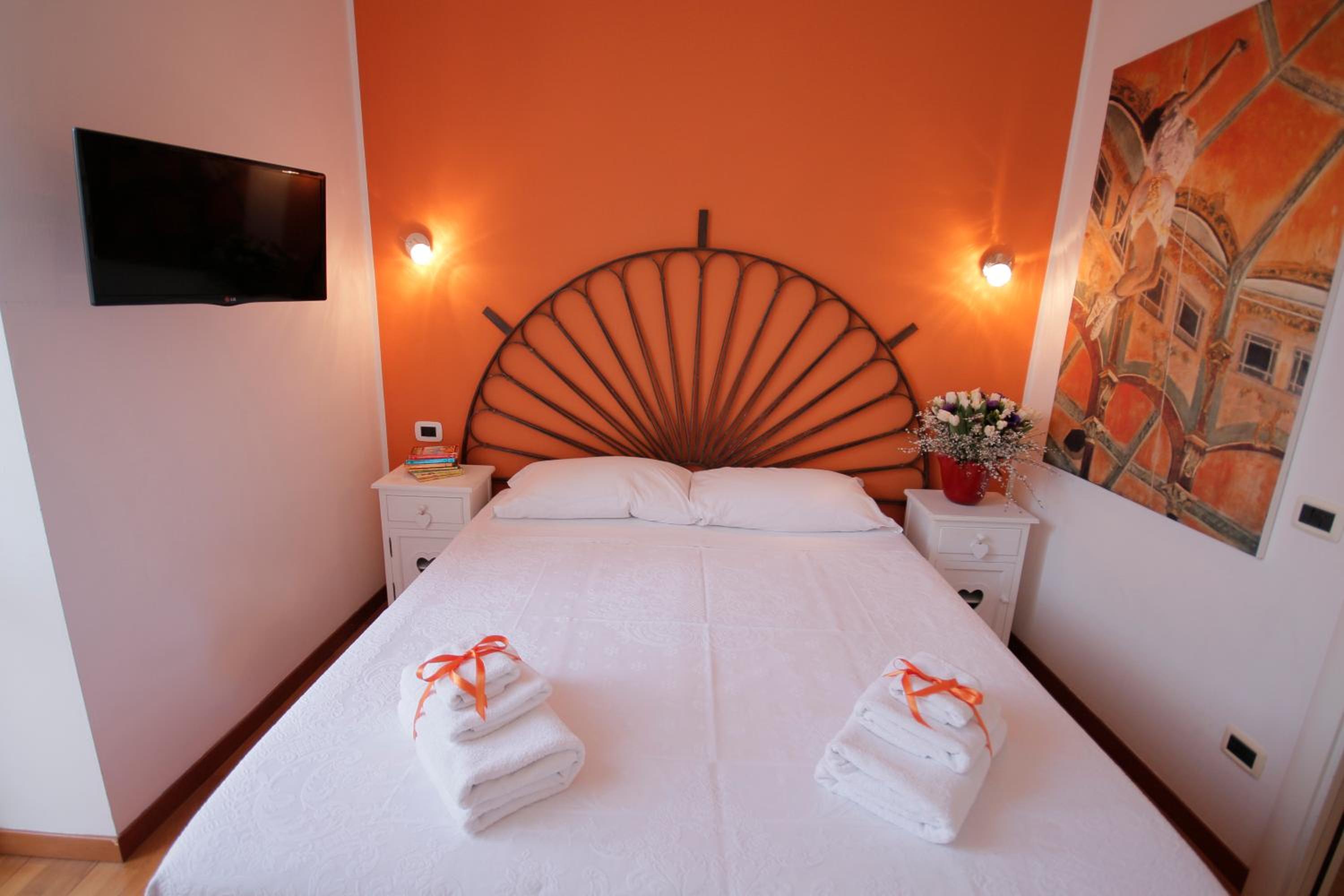 Double or Twin Room with Shared Bathroom