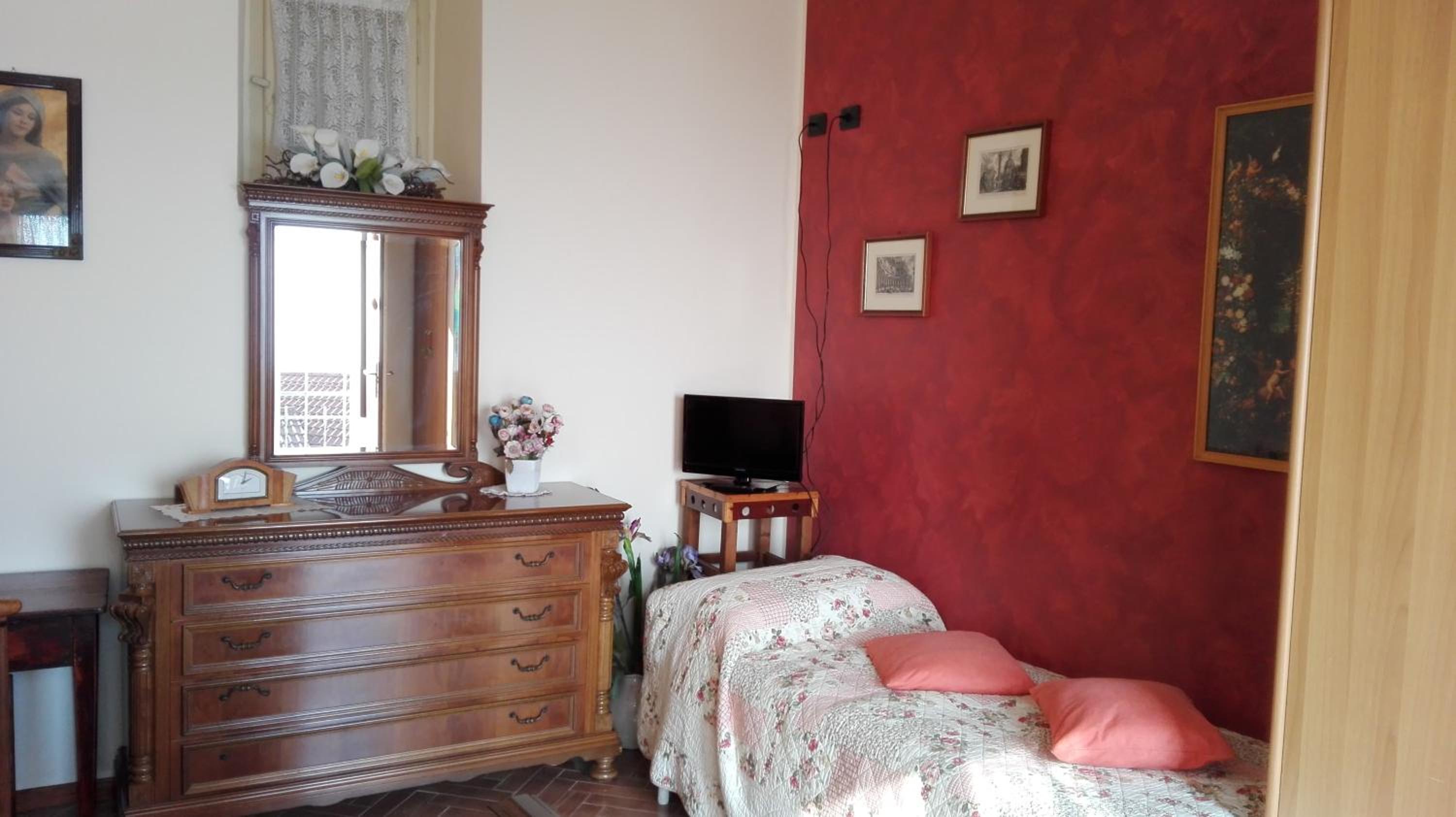 Standard Double Room photo 3