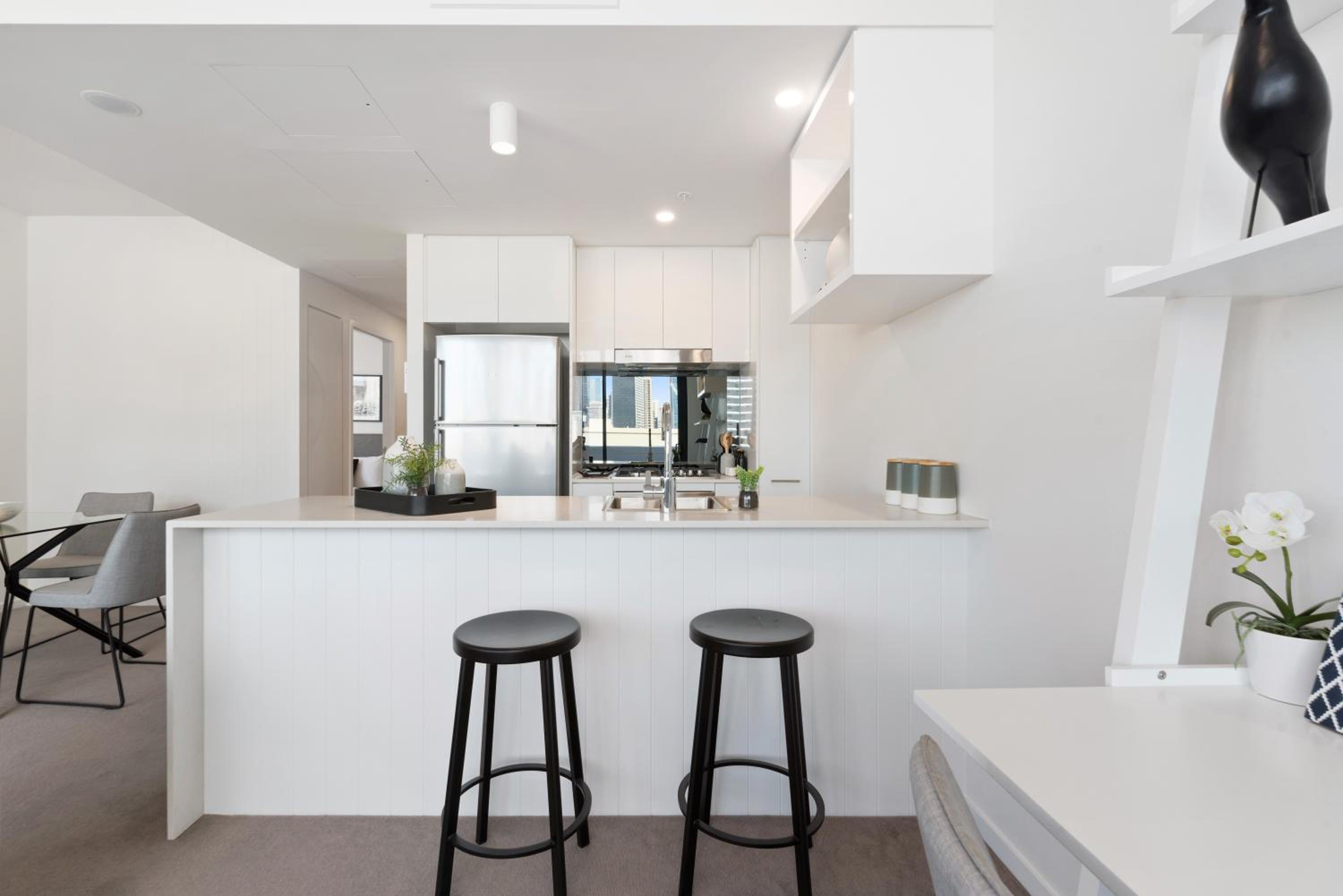 Two-Bedroom Two-Bathroom Apartment thumbnail 6