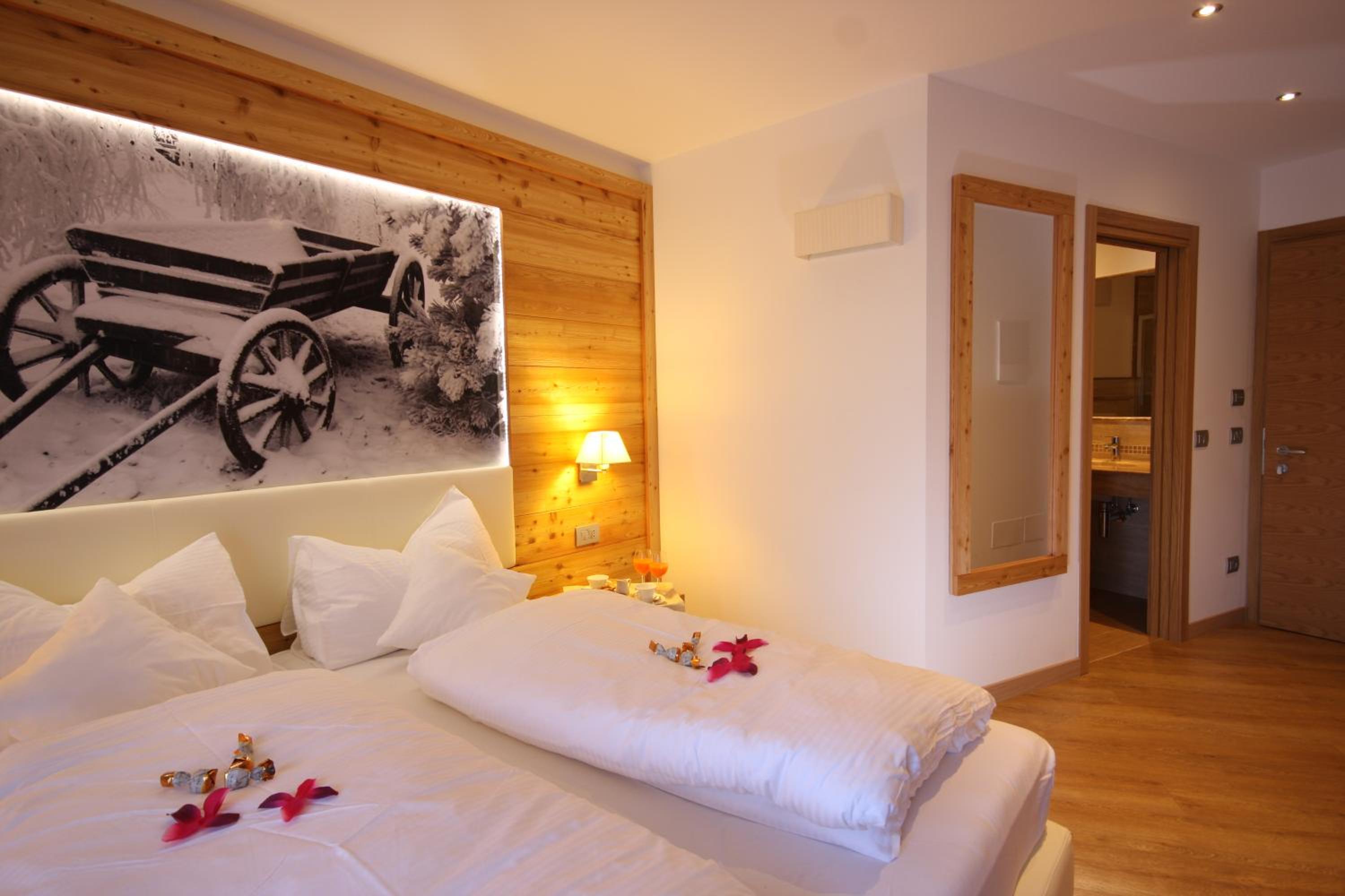 Superior Quadruple Room photo 2