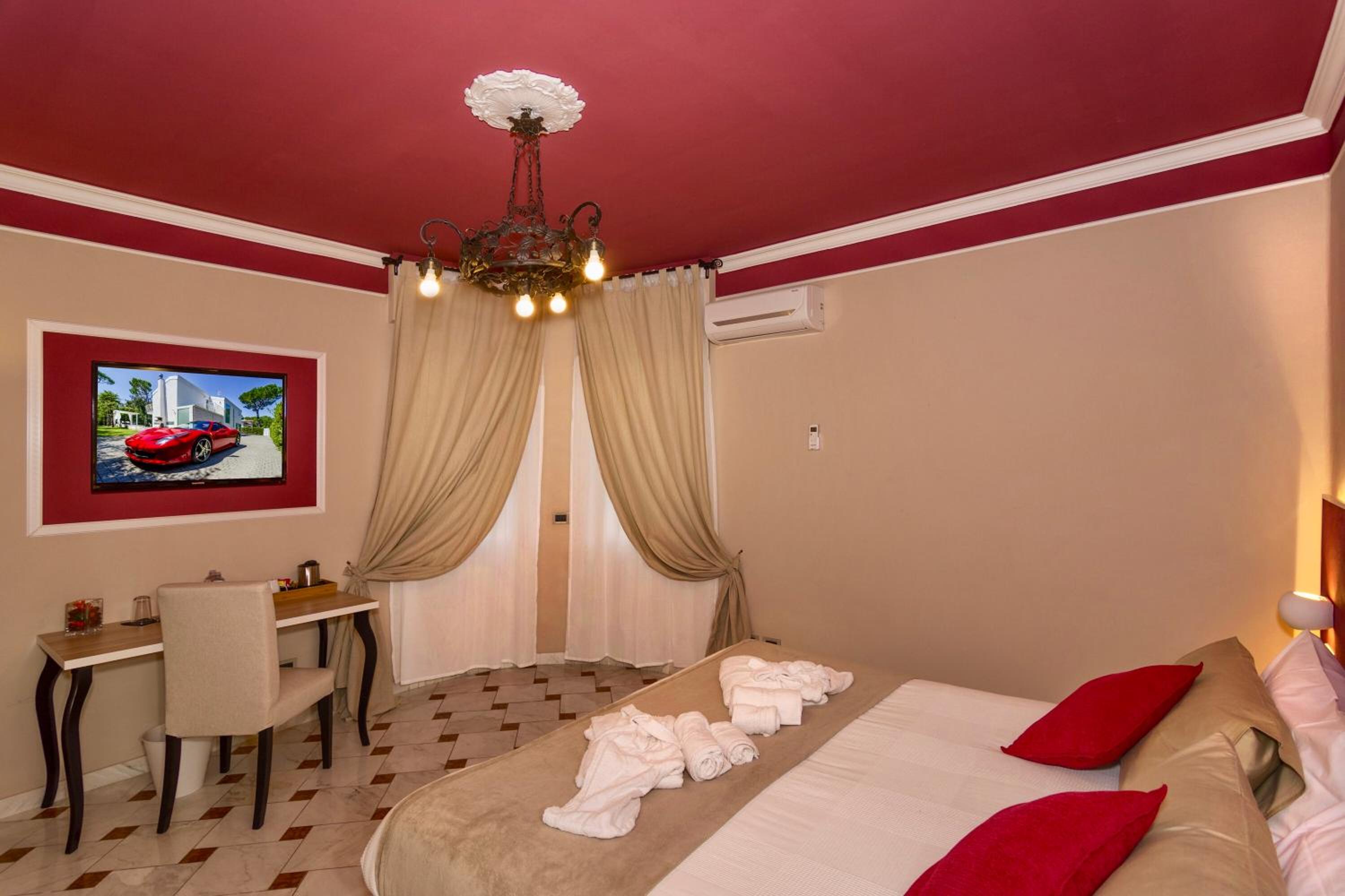 Double or Twin Room with Private External Bathroom photo 1