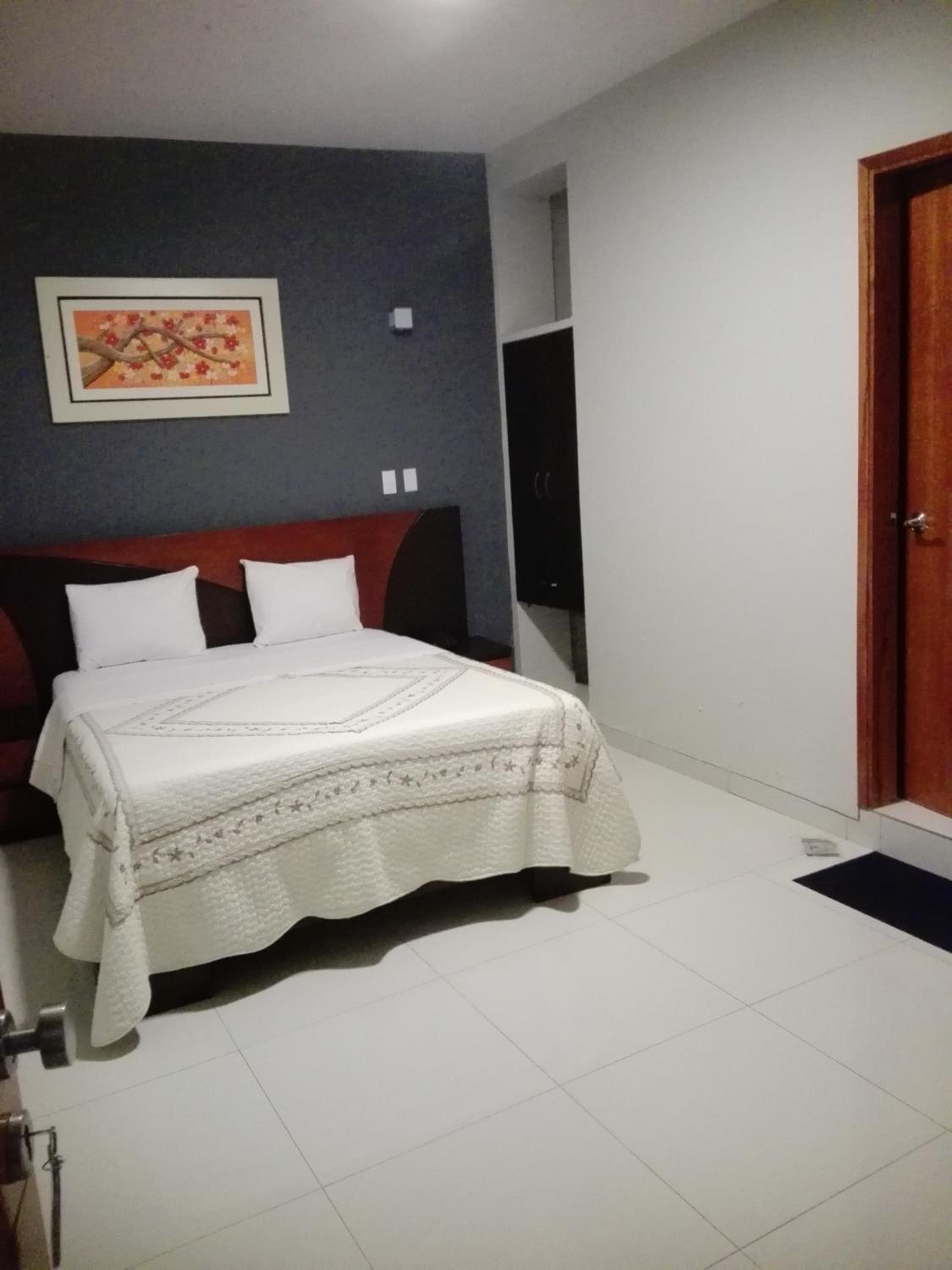 Deluxe Queen Room photo 3