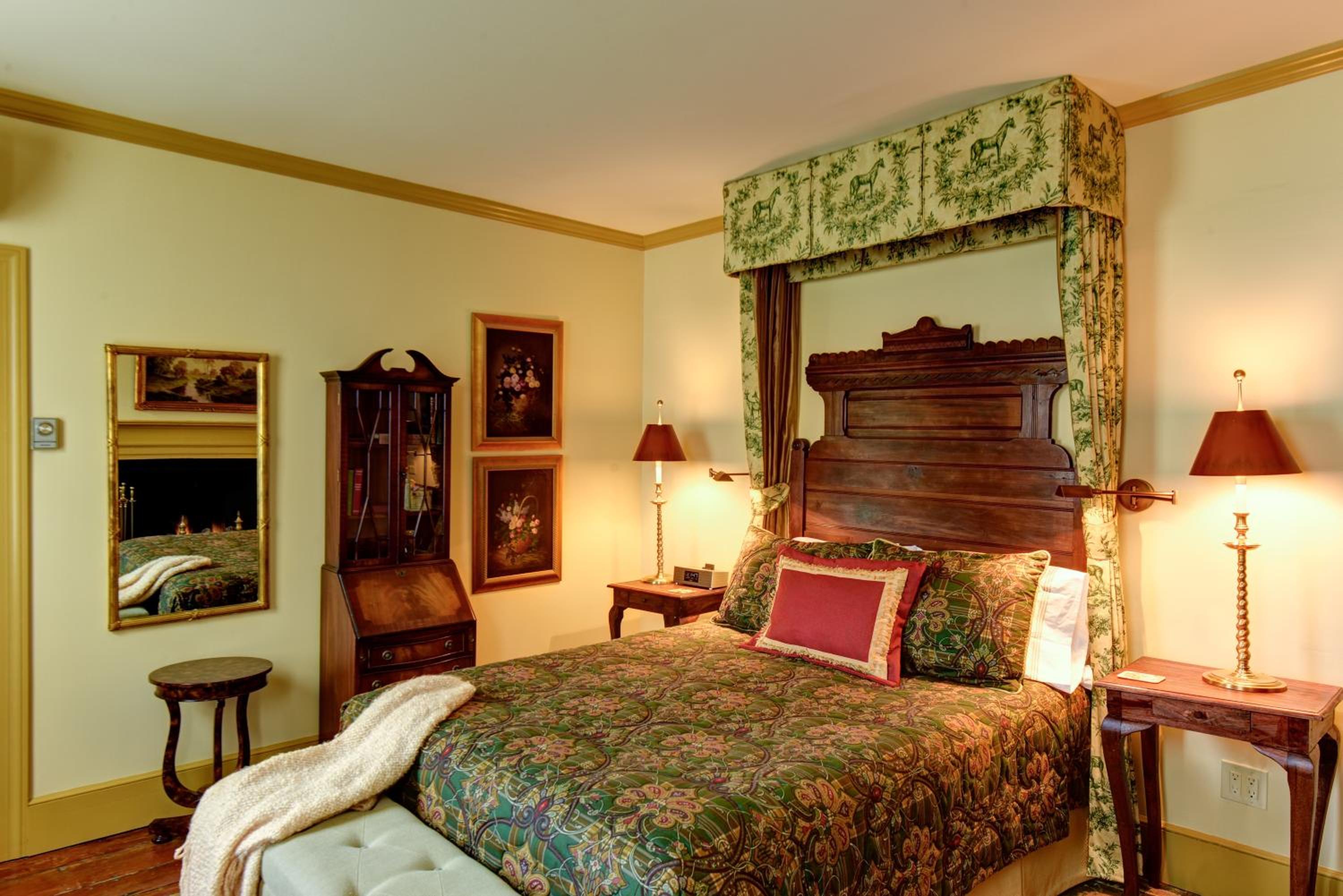 Tuck Room photo 2