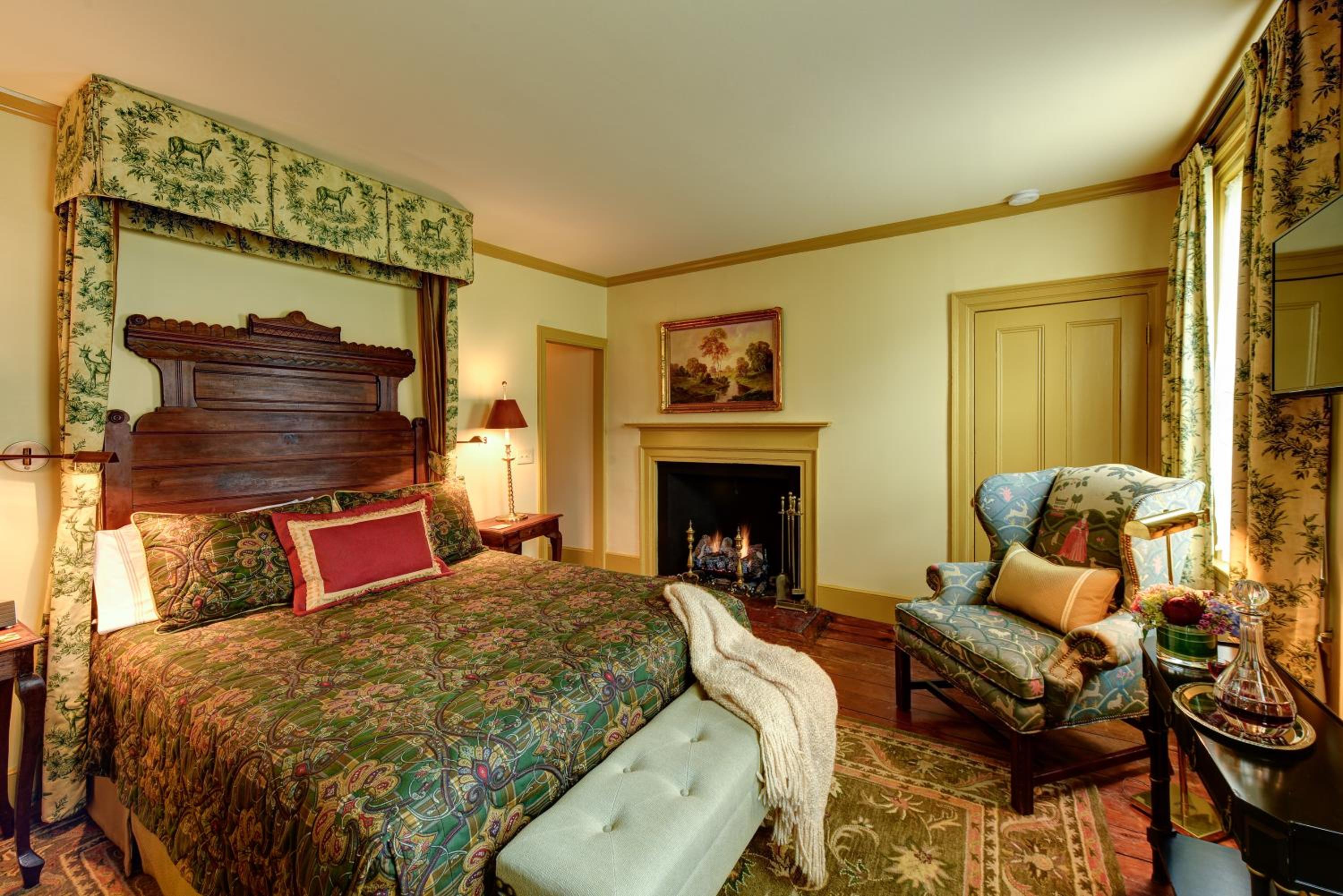 Tuck Room