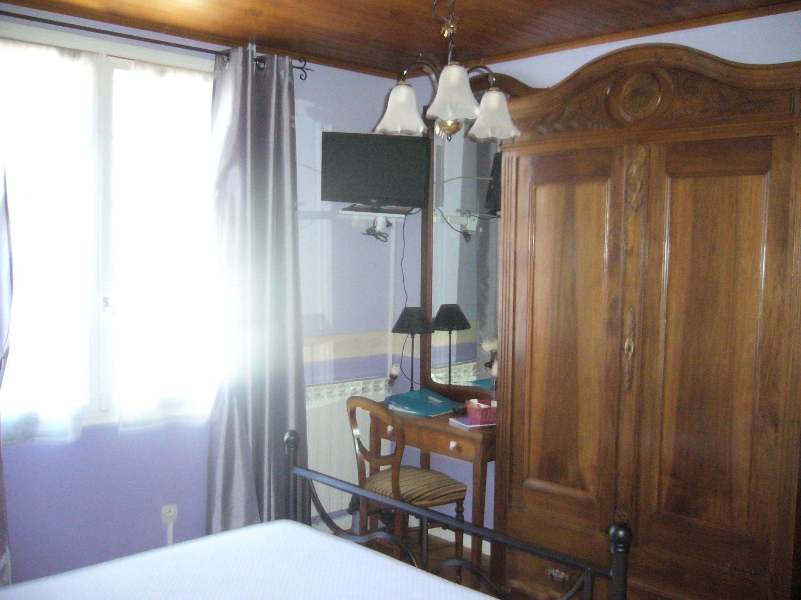 Superior Double Room with Bath and Shower photo 3