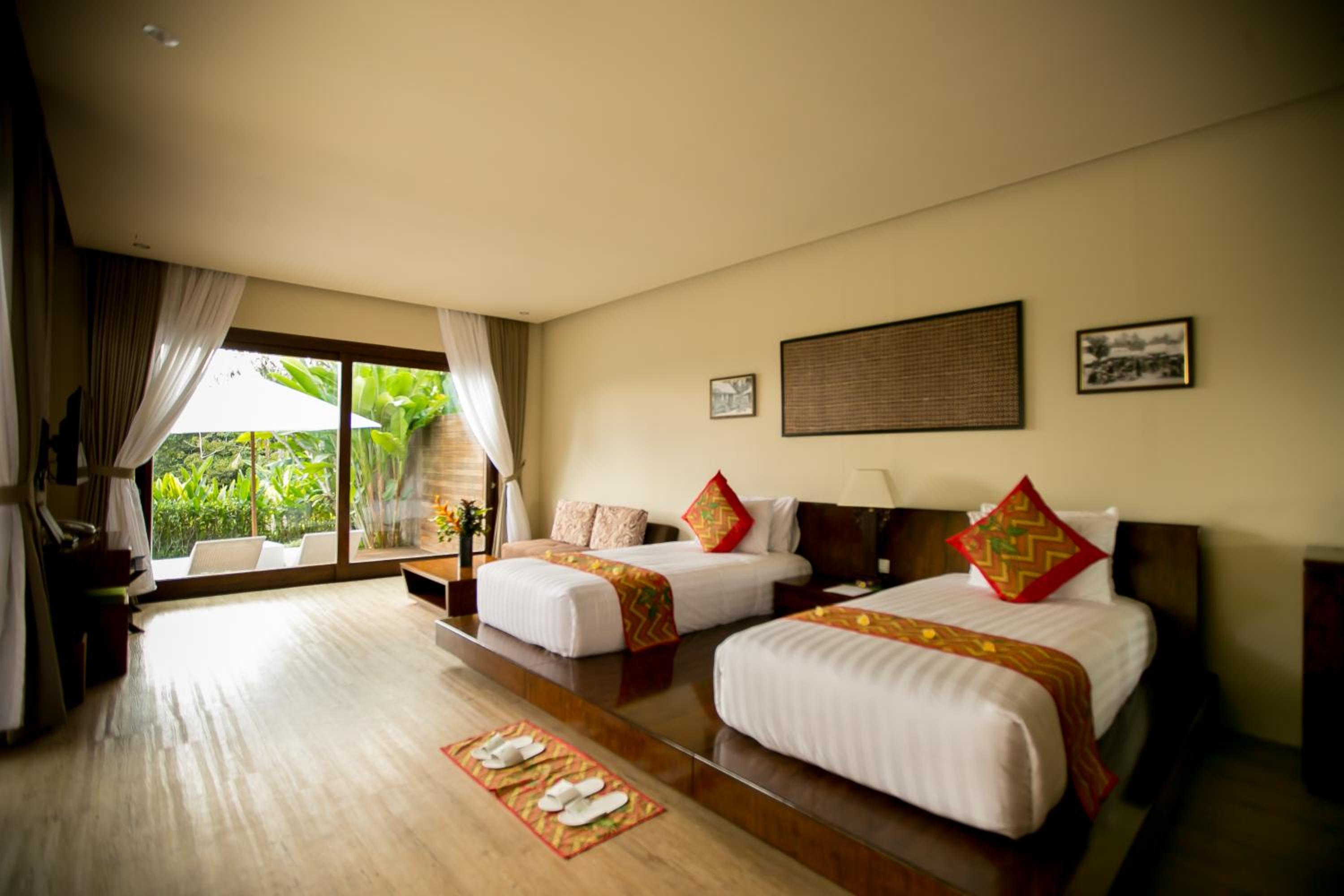 Yoga Package at One-Bedroom Villa with Private Pool photo 3
