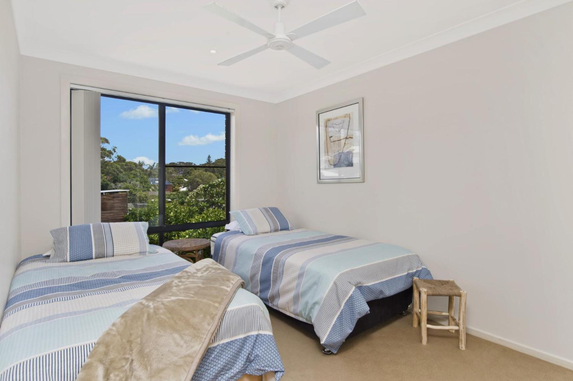 Four-Bedroom House photo 3