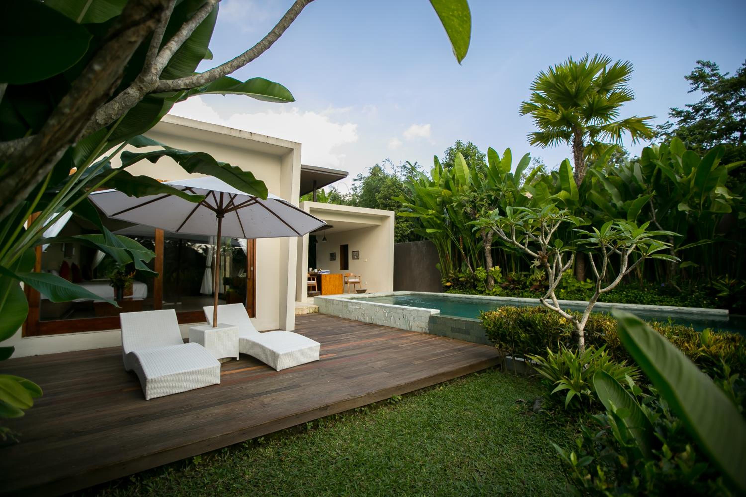 Yoga Package at One-Bedroom Villa with Private Pool photo 2