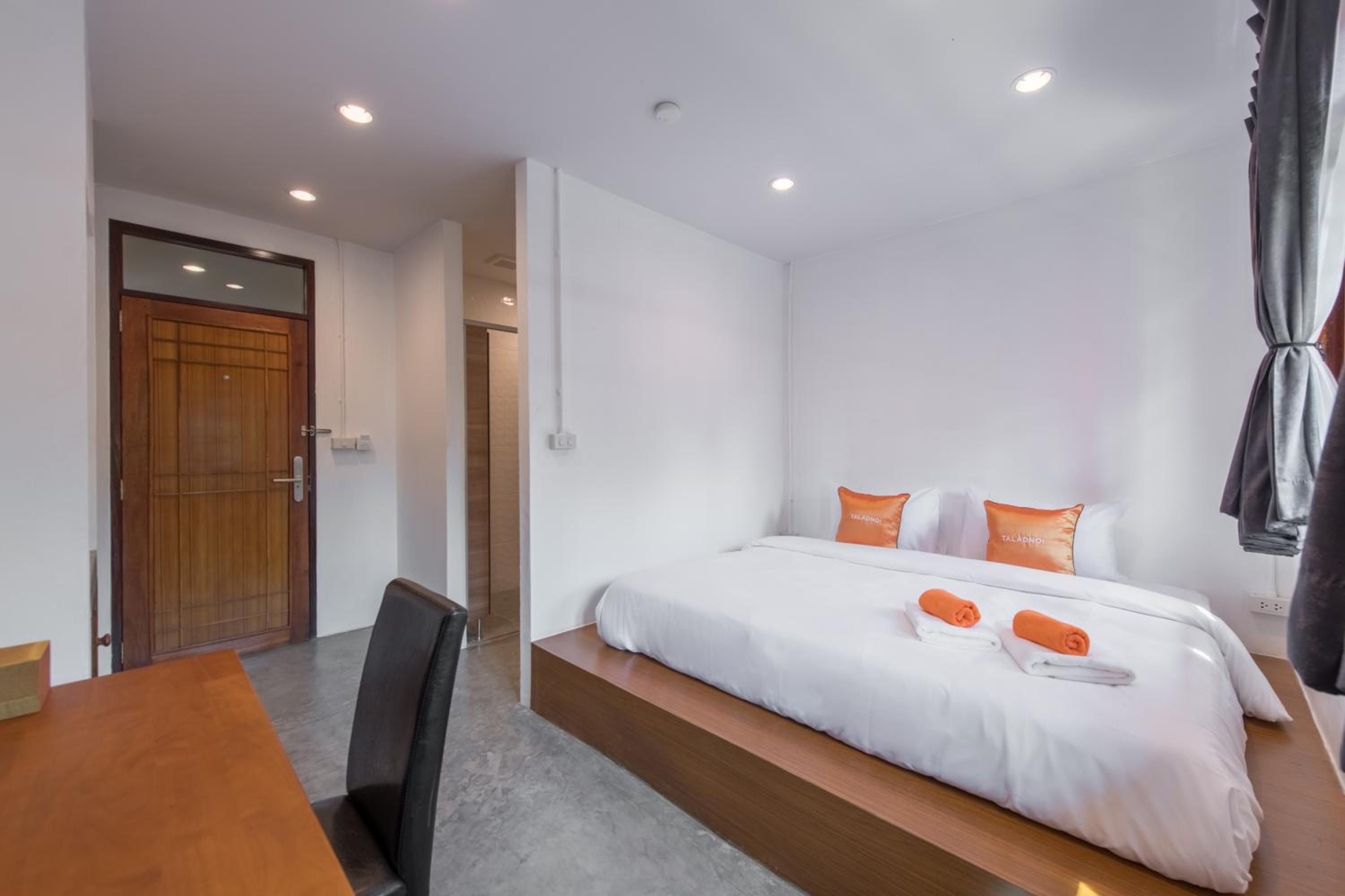 Double Room with Private Bathroom photo 1