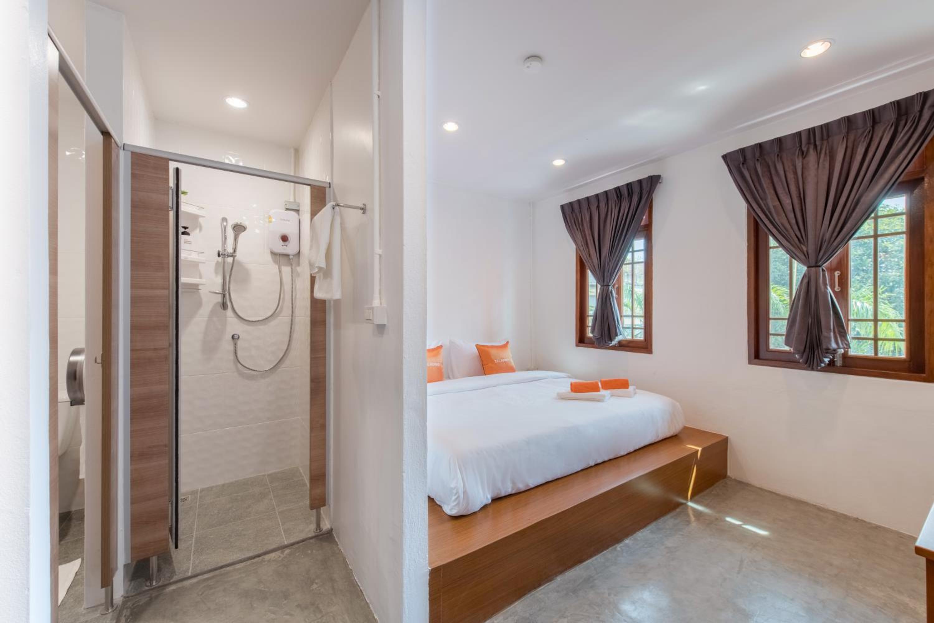 Double Room with Private Bathroom photo 3