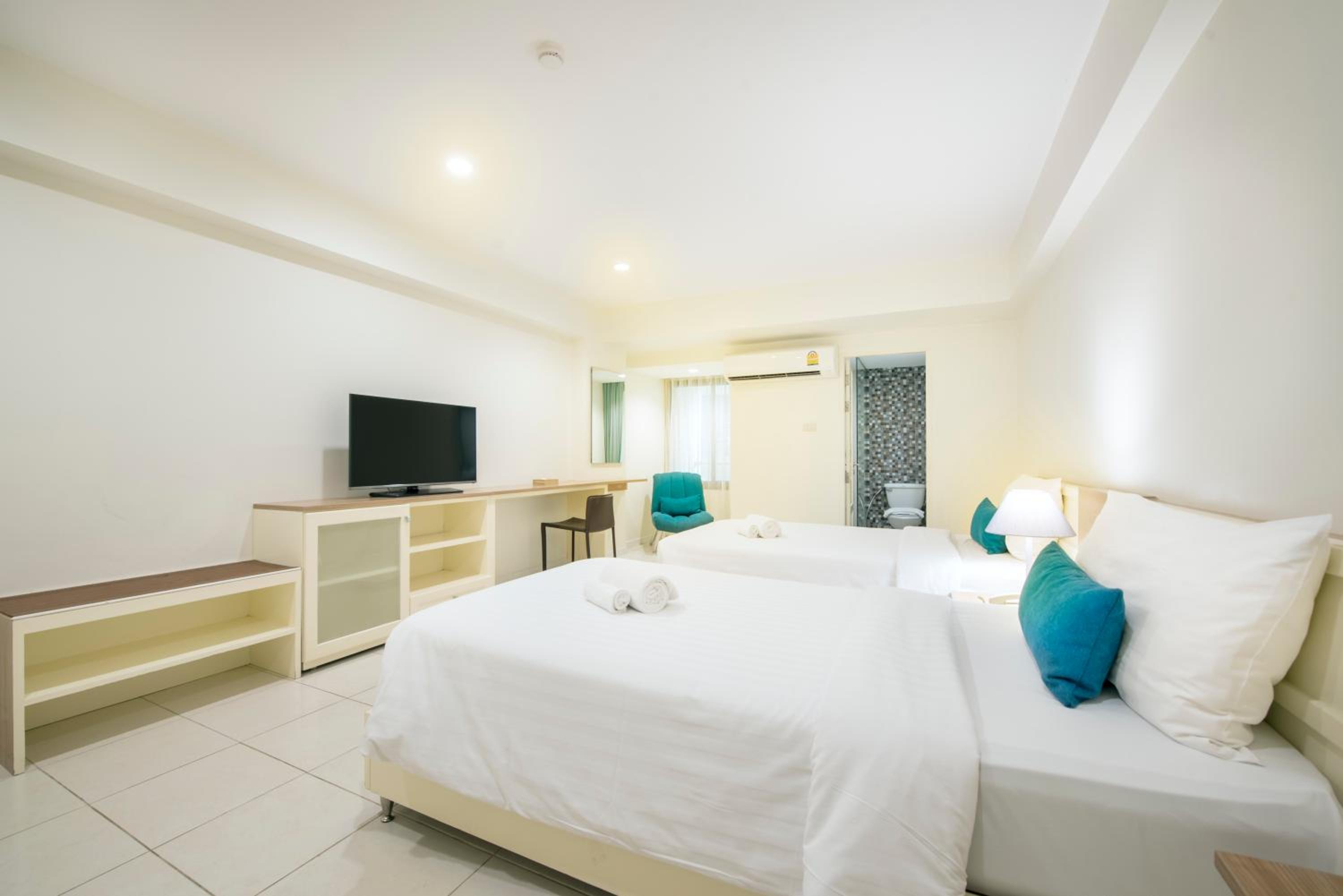 Superior Double or Twin Room photo 2