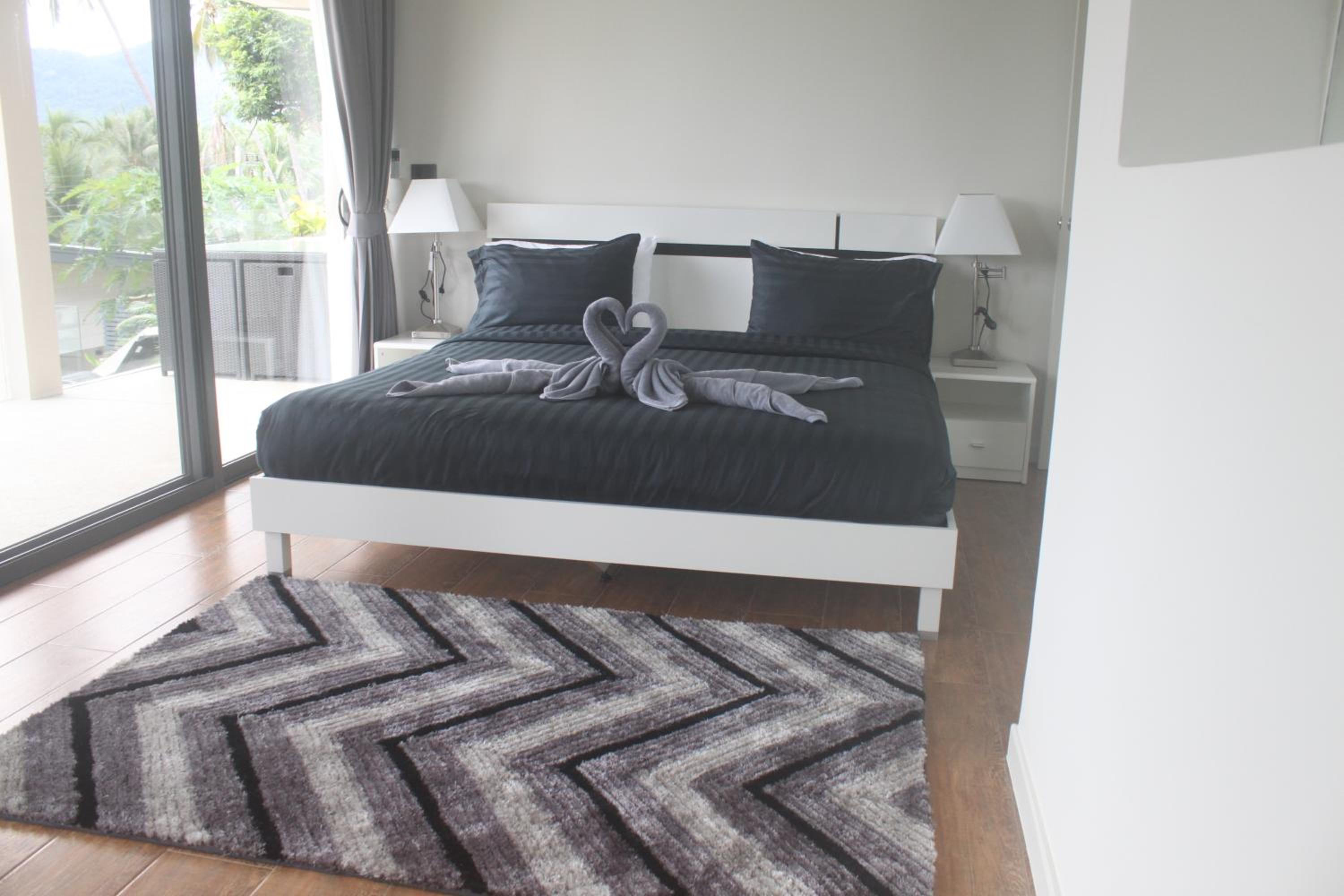Villa 2 photo 1