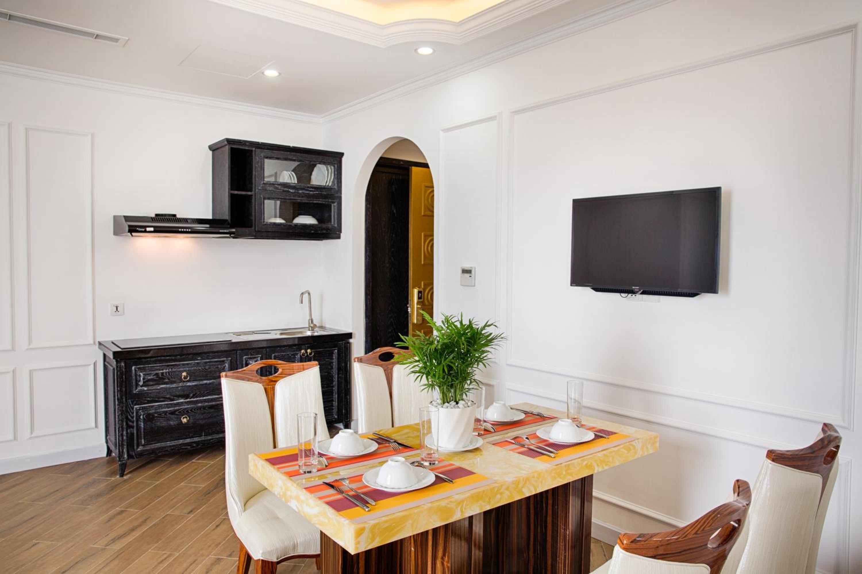 Two-Bedroom Apartment with Sea View photo 3