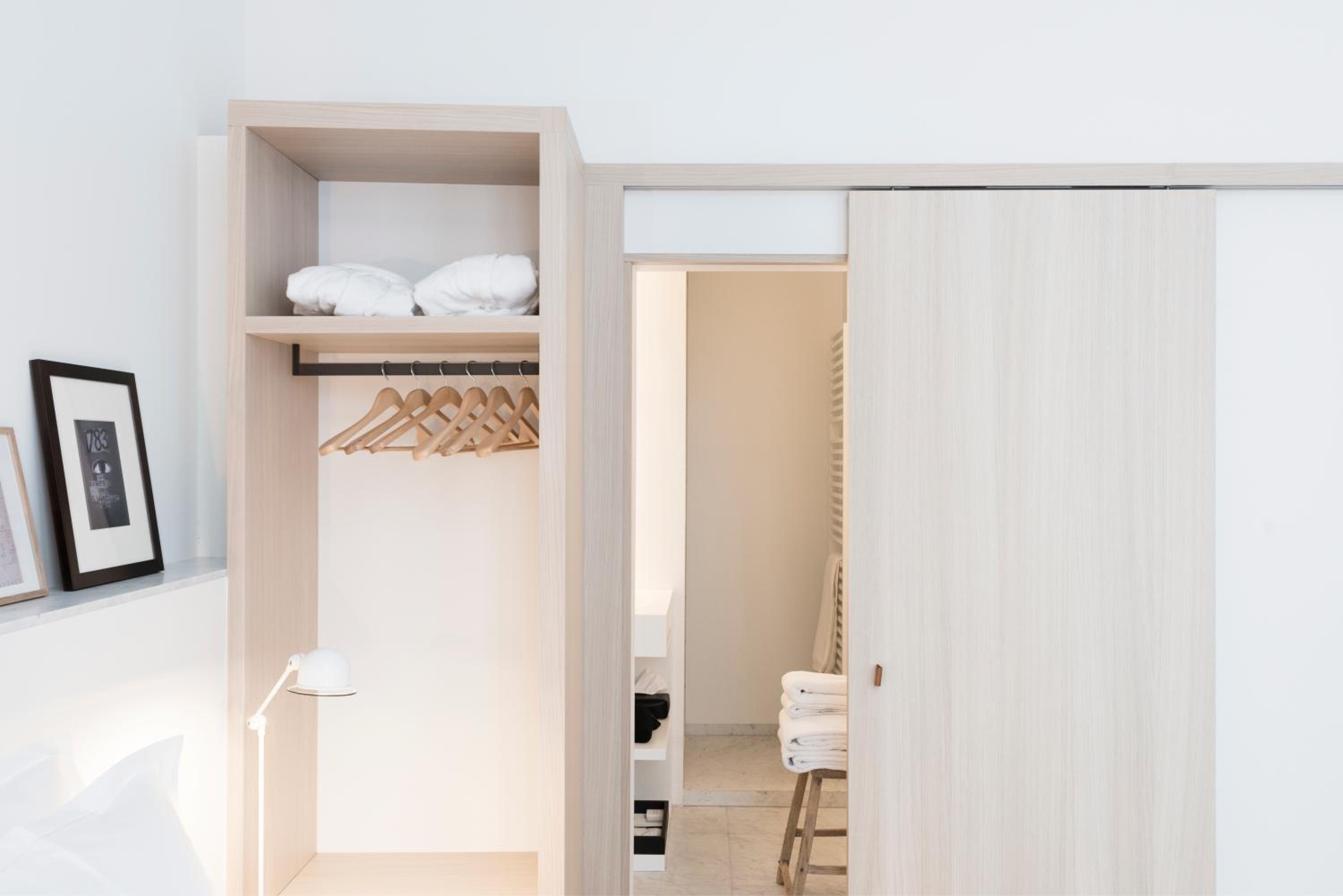 Double Room - Photo 2
