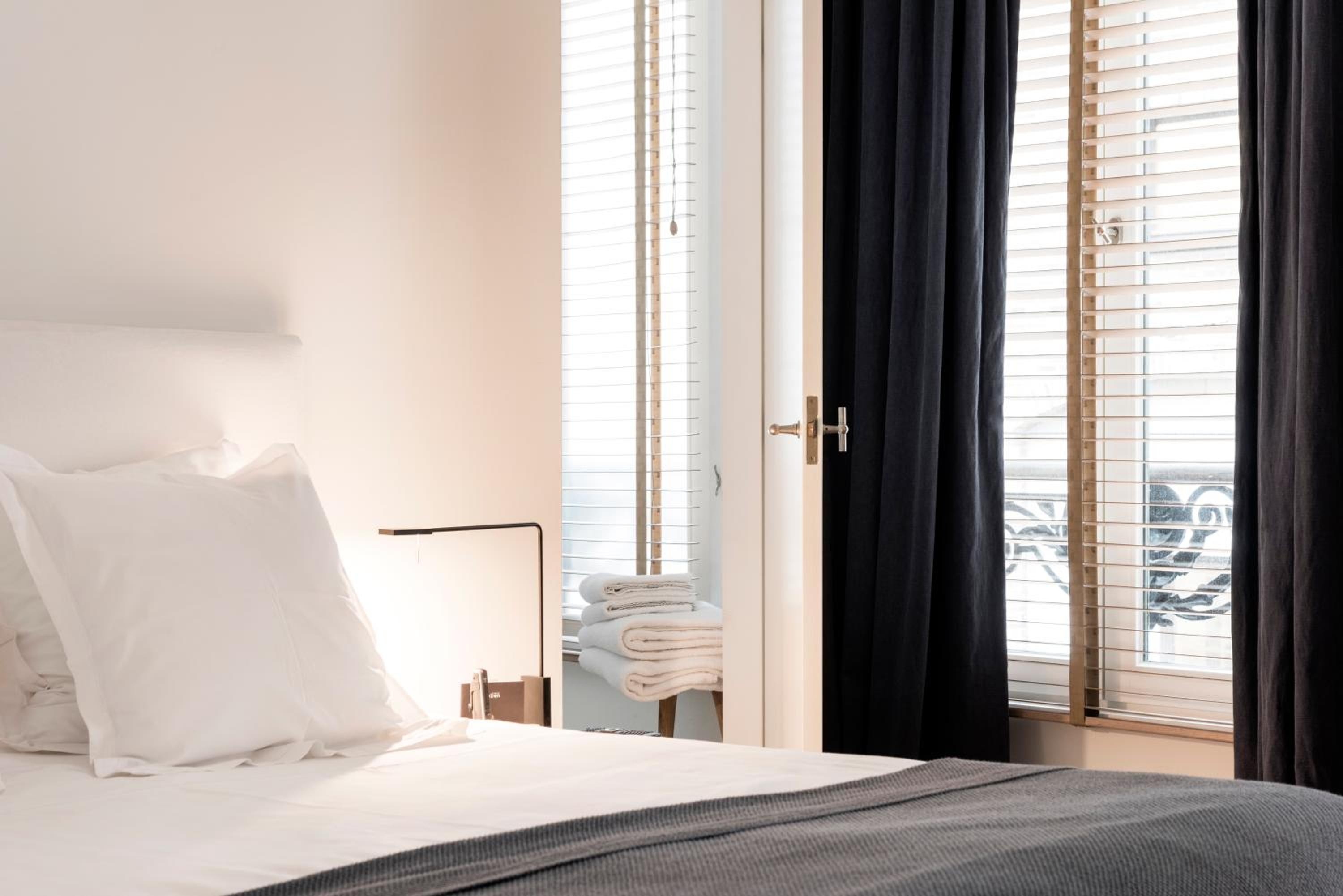 Double Room - Photo 5