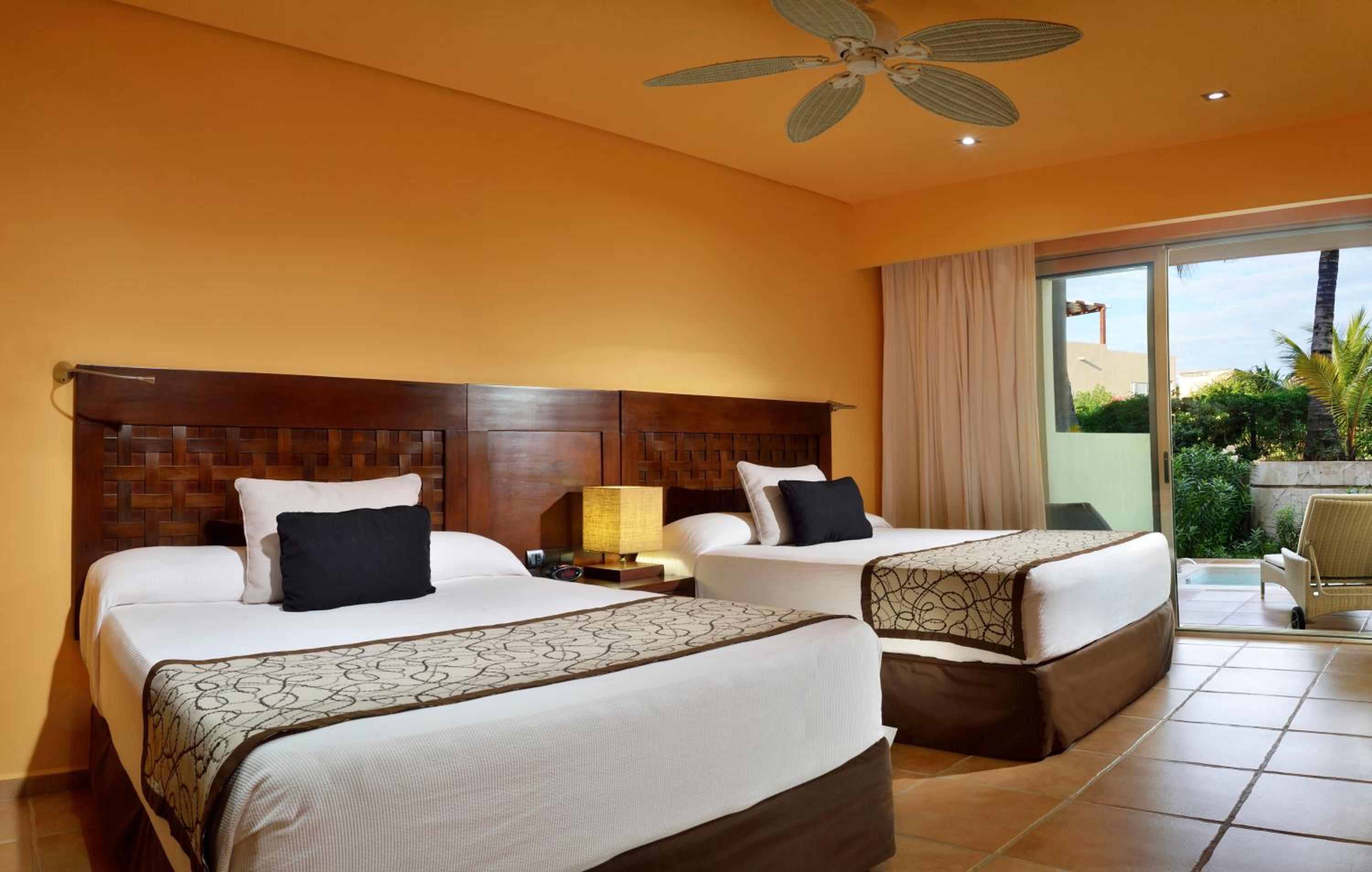 Privileged Family Suite (2 Adults + 4 children)