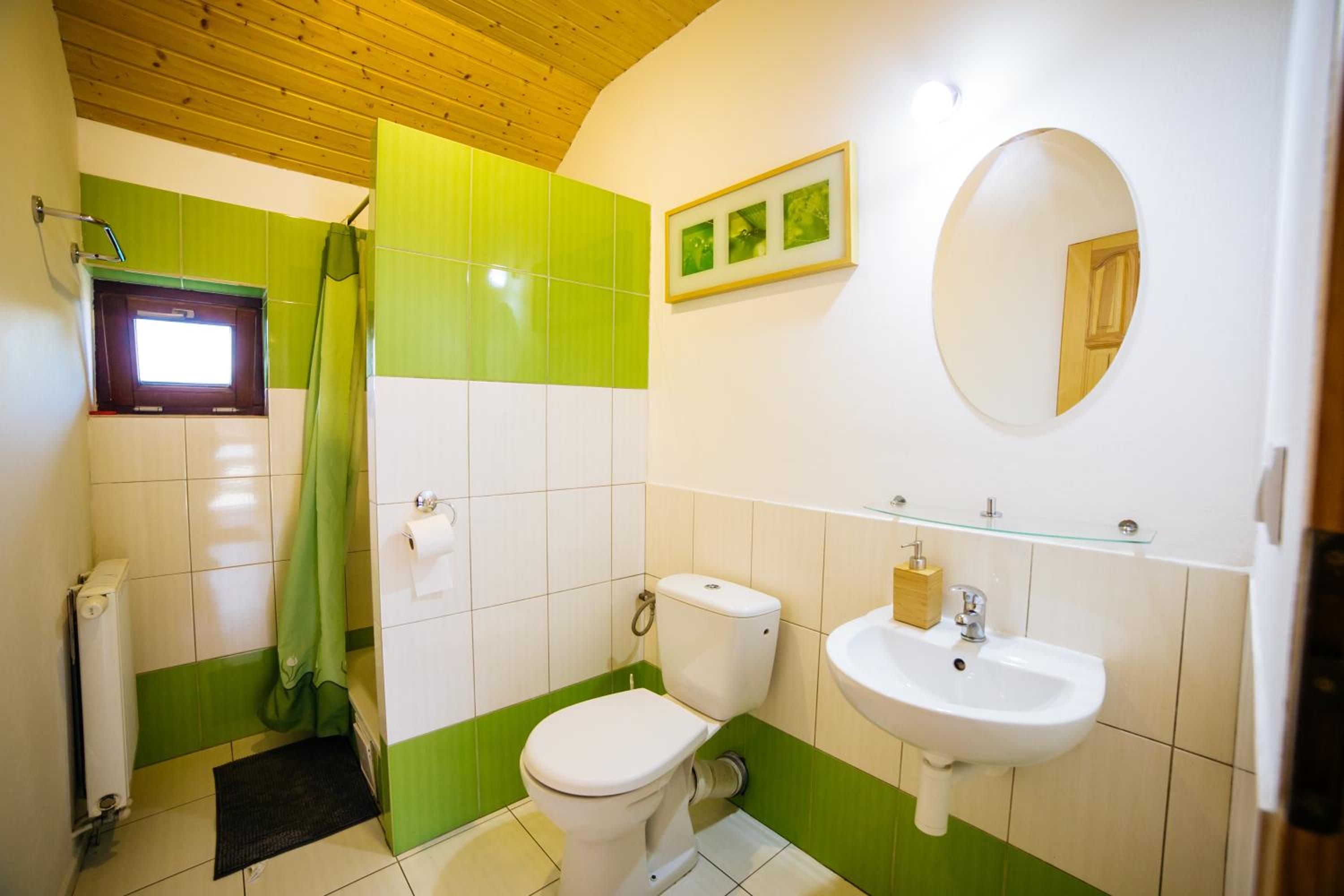 Double Room - Photo 2