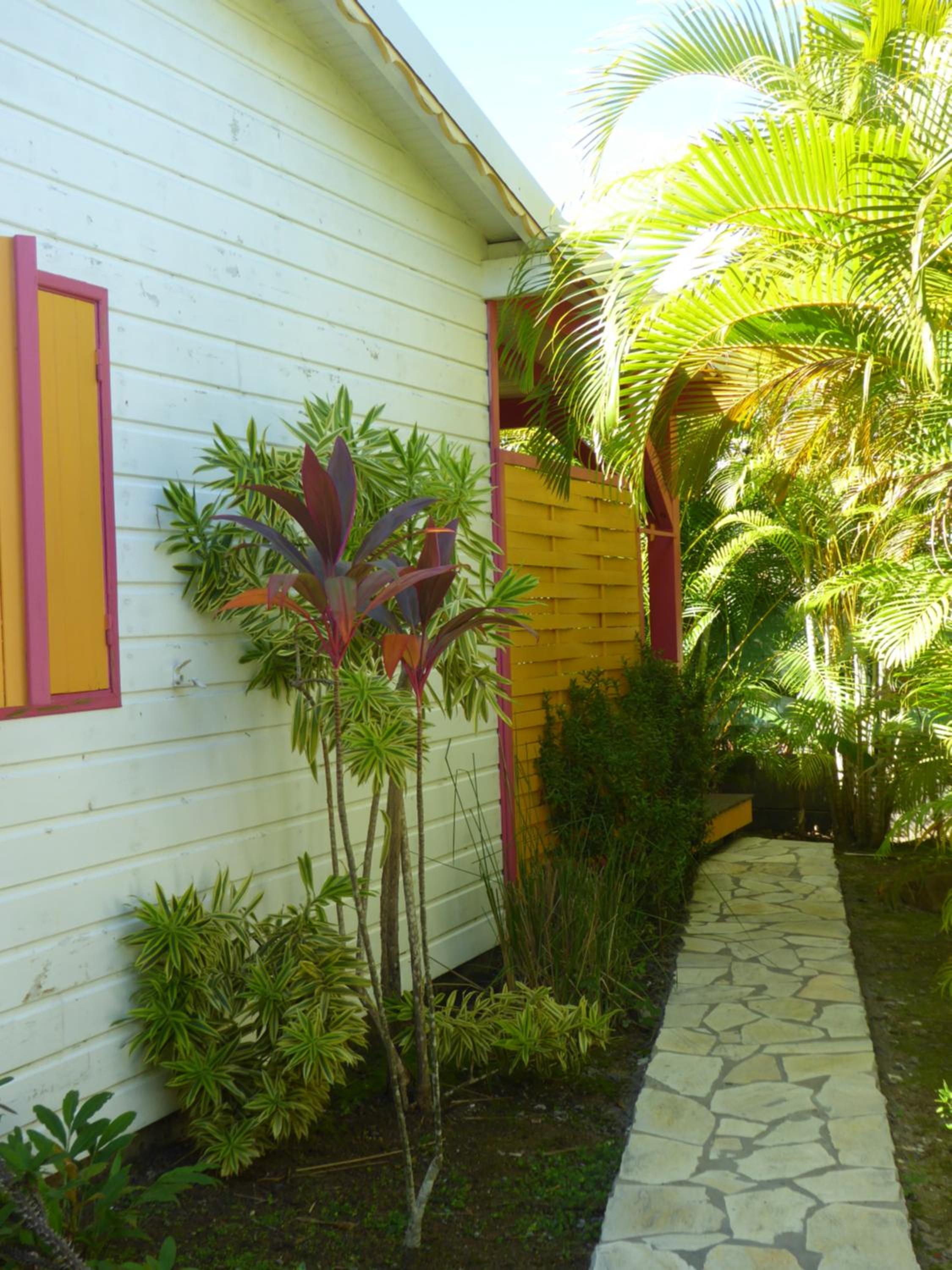 Bungalow with Garden View photo 1