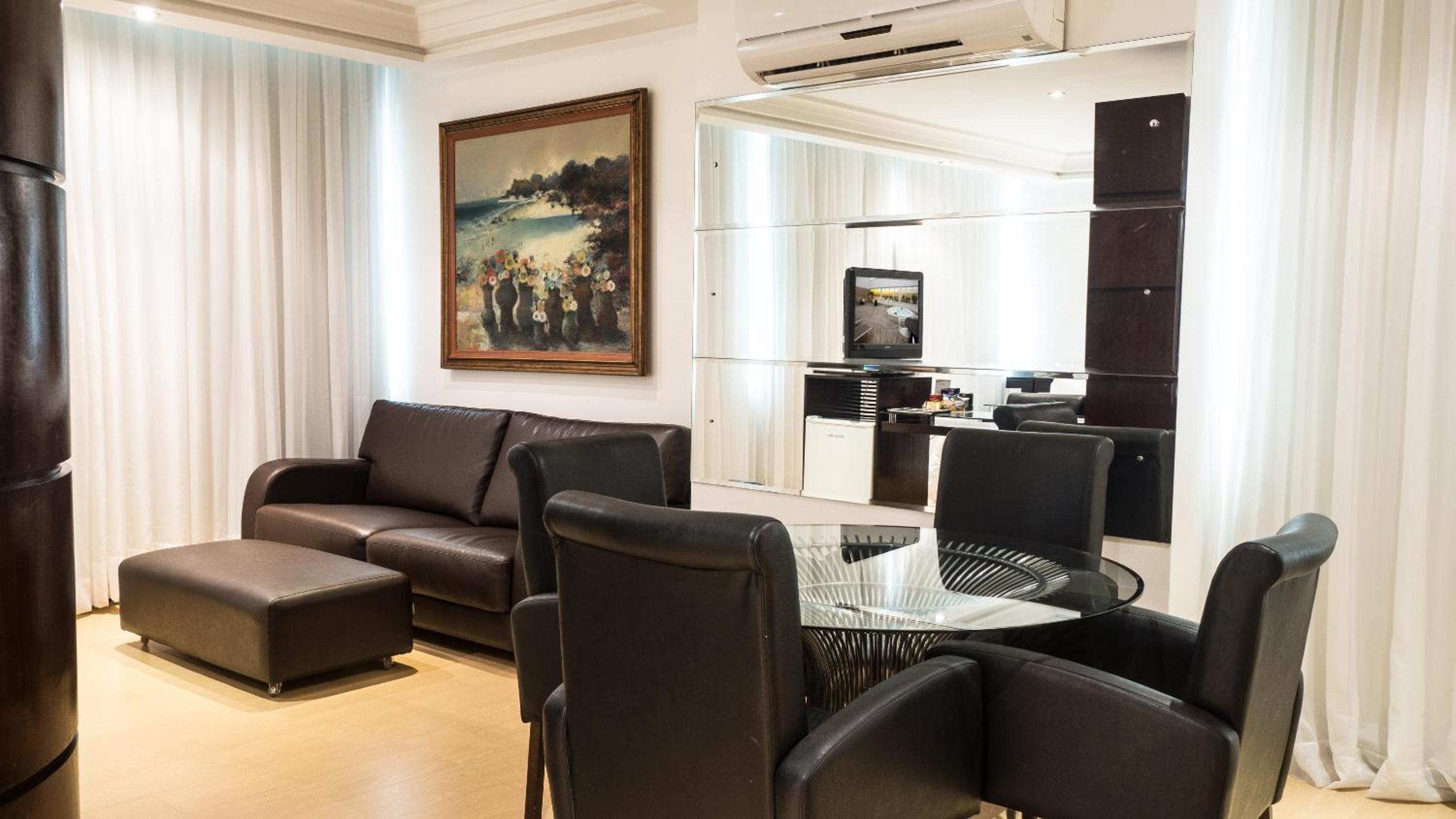 Executive Suite with Double Bed - Photo 4