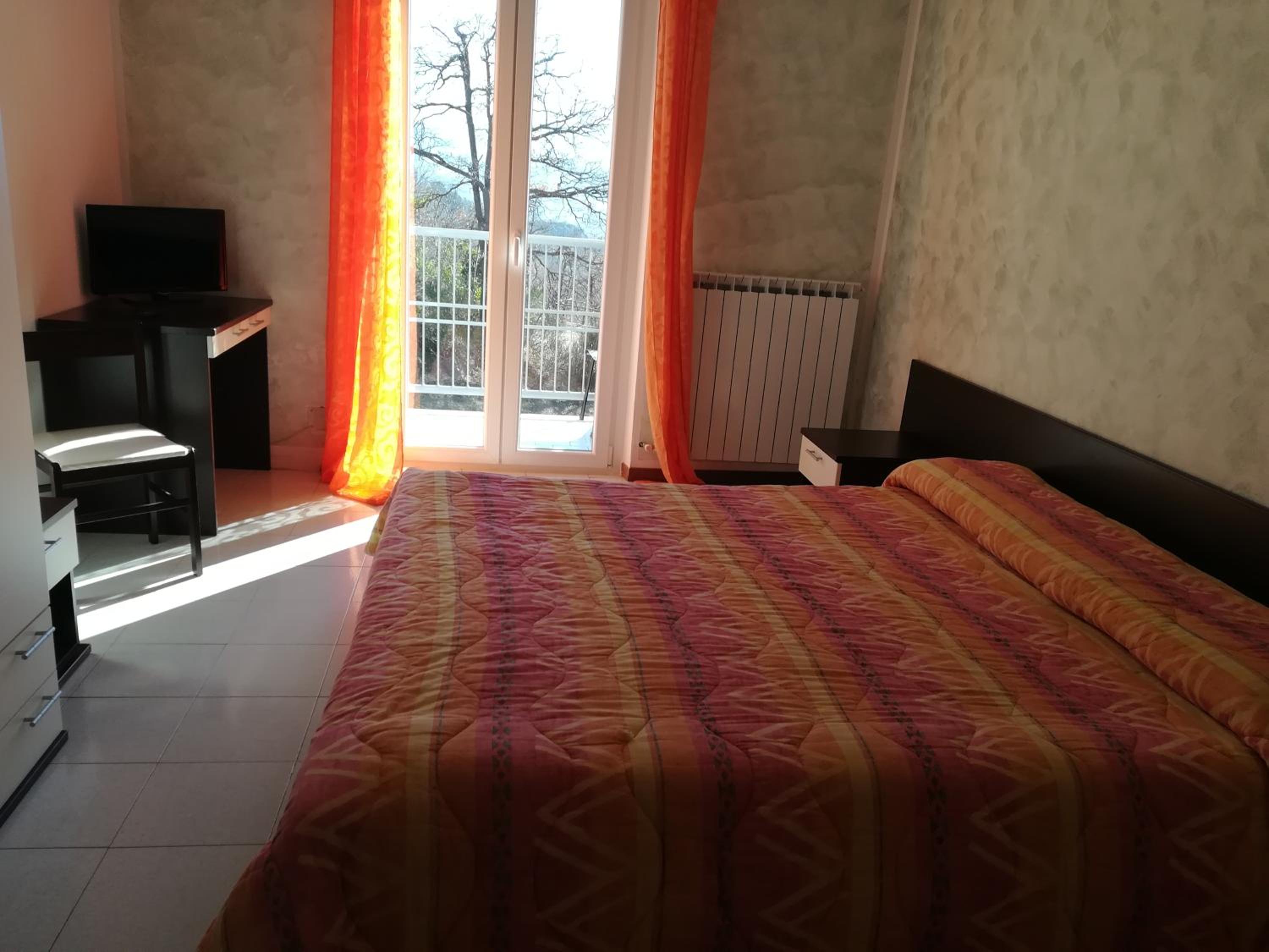 Triple Room with Private Bathroom