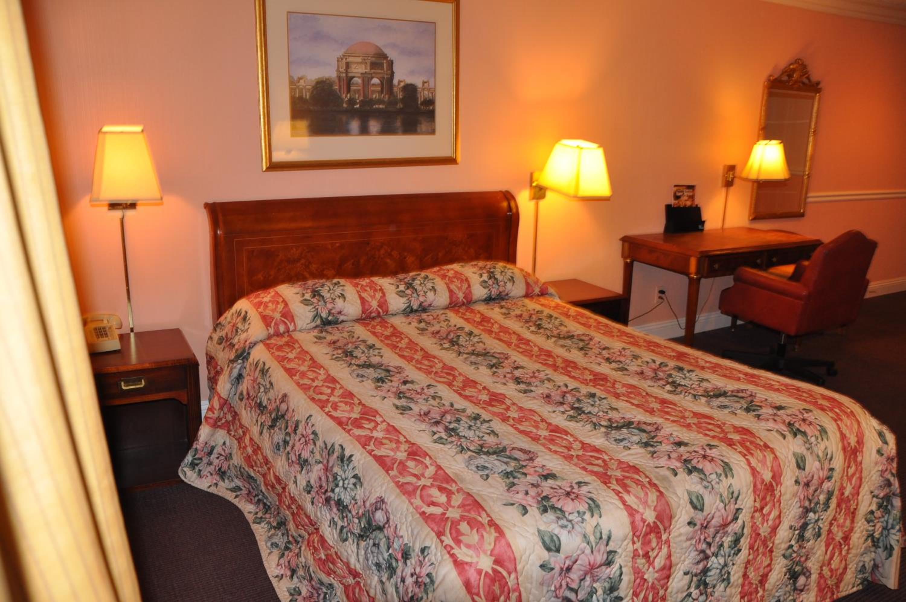 King Room - Disability Access - Non-Smoking photo 2