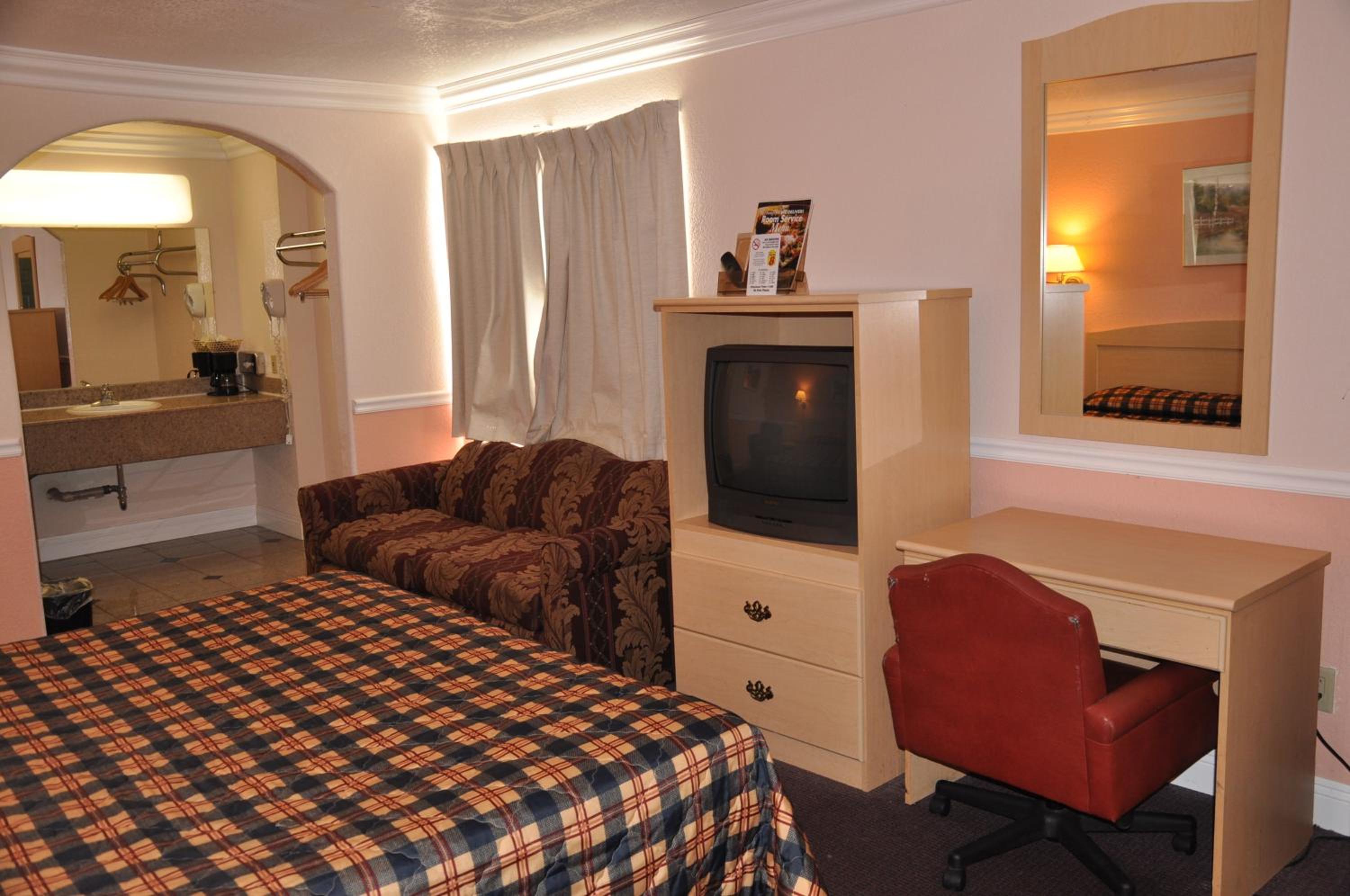 King Room - Non-Smoking